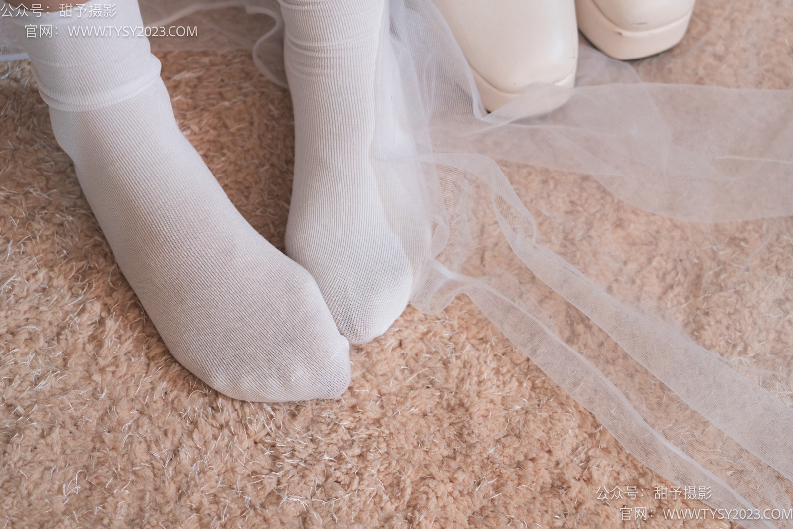 甜予摄影 NO.006 鱼鱼-高跟鞋、白棉袜、肉丝[124P/2V/9.44GB]插图5