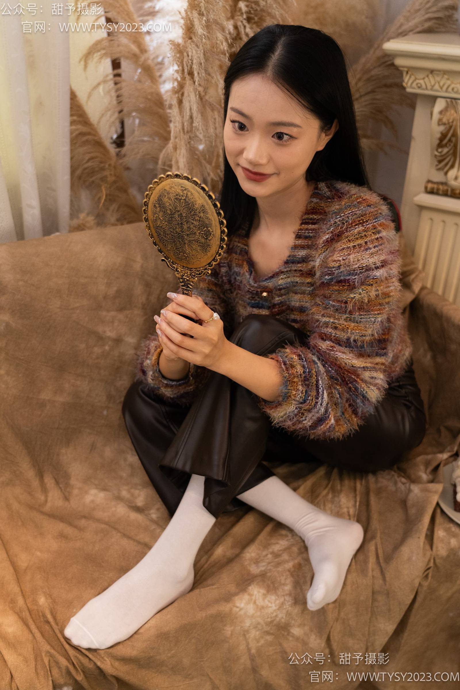 甜予摄影 NO.005 齐齐-板鞋、白棉袜、裸足[122P/2V/9.72GB]插图4