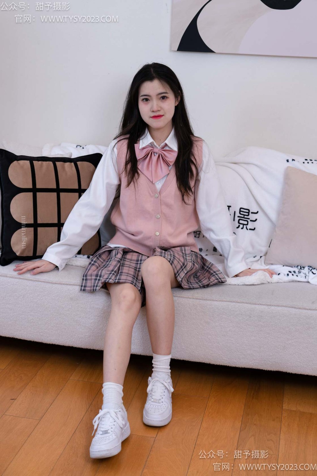 甜予摄影 NO.049 小粥-板鞋、白棉袜、裸足[135P/2V/10.13GB]插图4