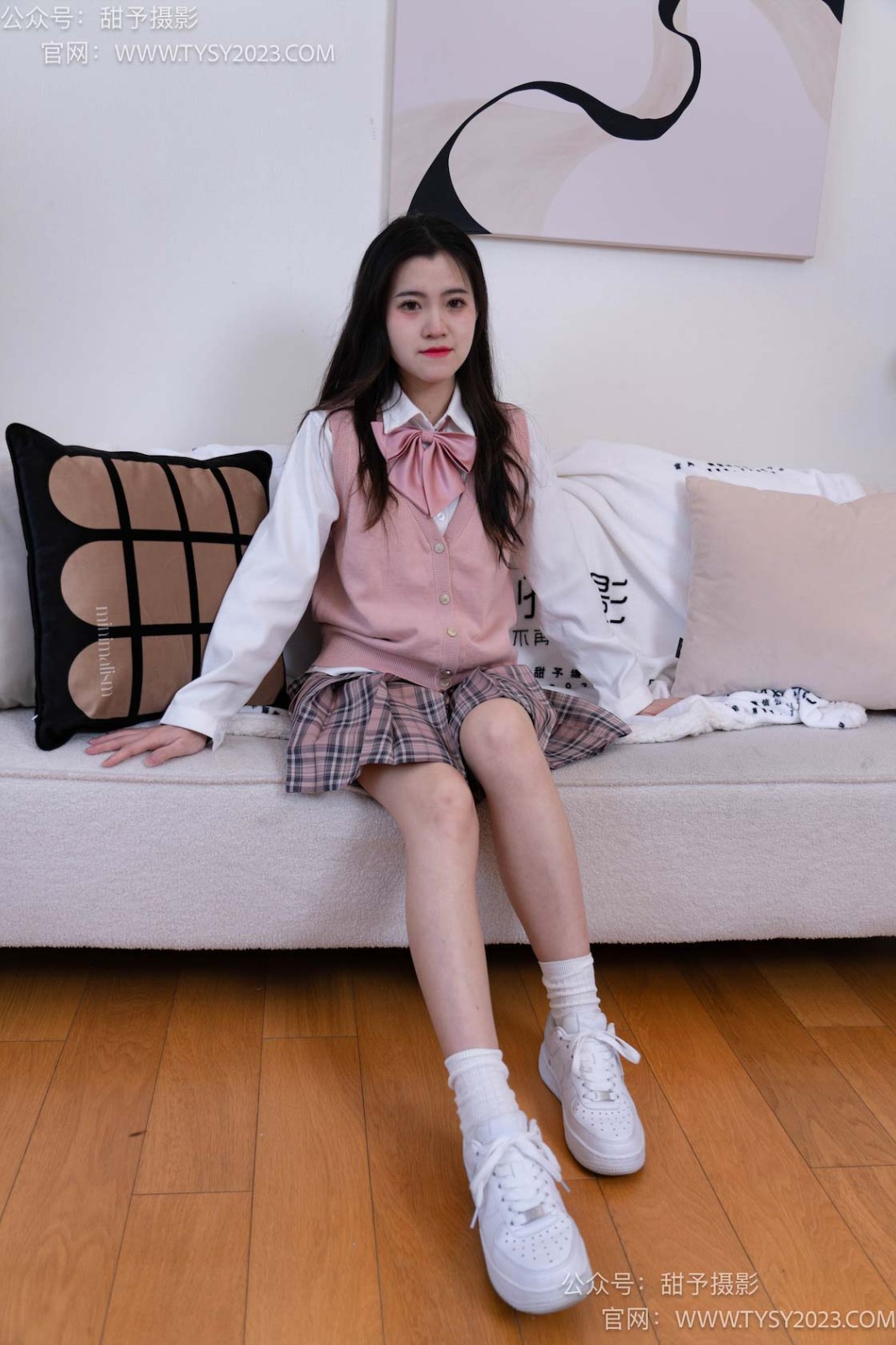 甜予摄影 NO.049 小粥-板鞋、白棉袜、裸足[135P/2V/10.13GB]插图2