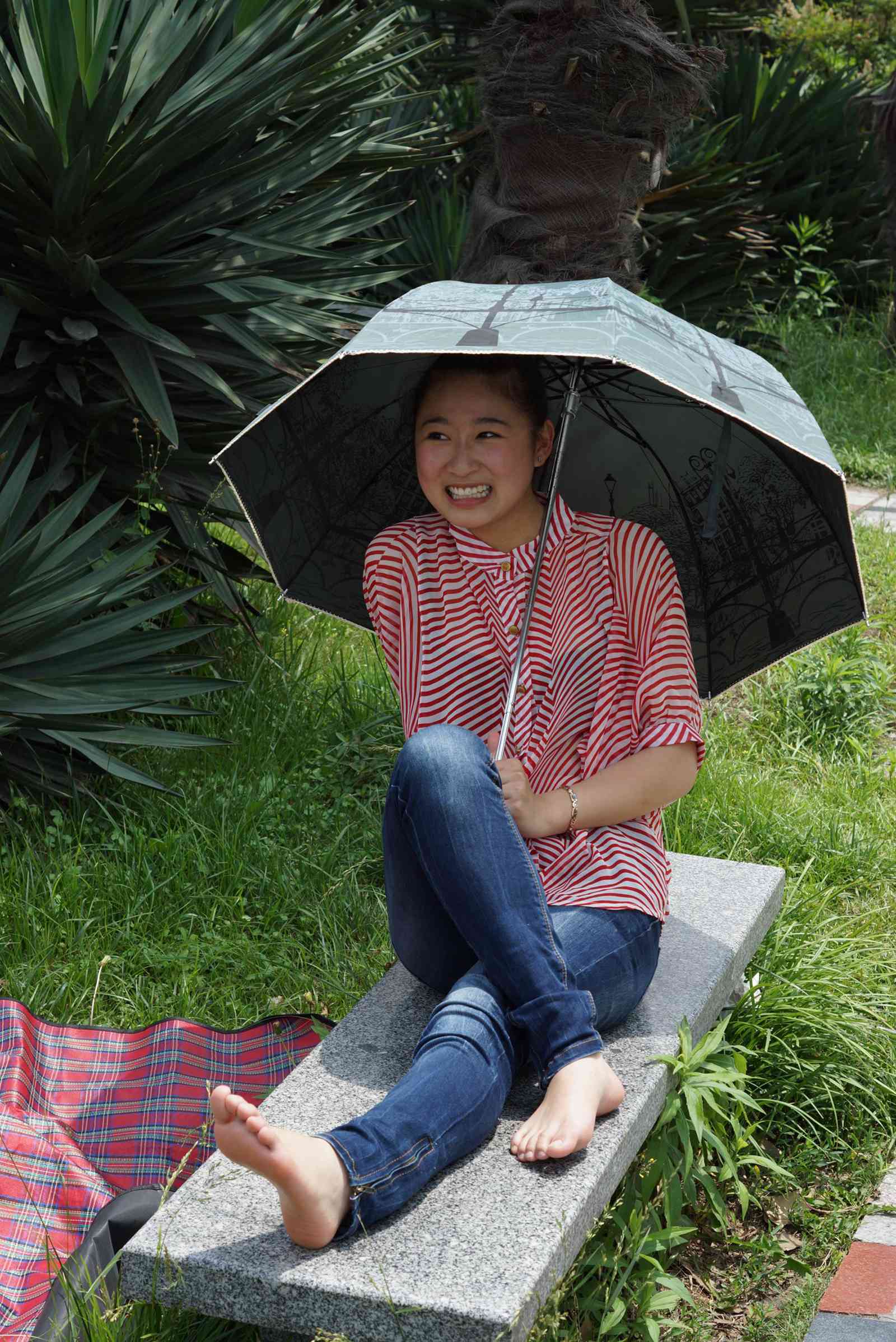 自由摄影 No.131 古灵精怪的晶晶 [64P/177MB]插图3