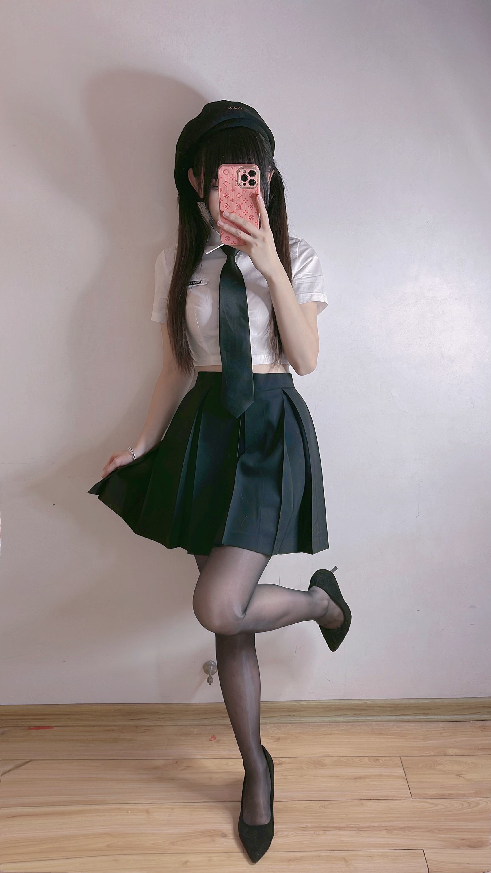 miko酱ww – mikoの黑丝04[182P/1.31GB]插图1