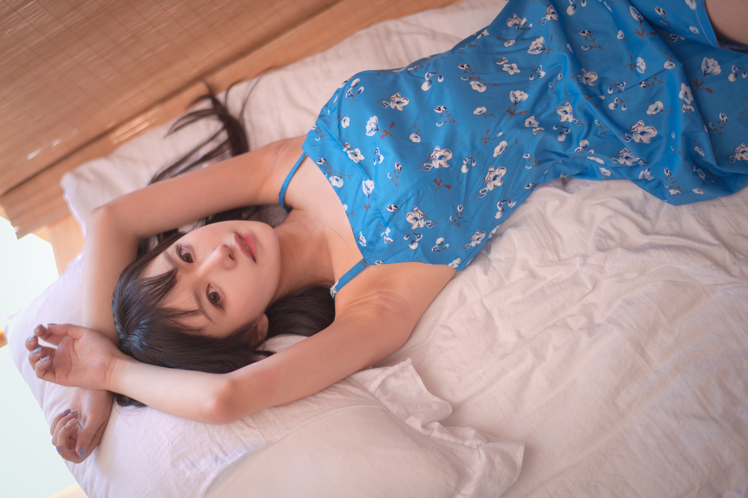 Shika小鹿鹿 – 蓝裙子[16P/96MB]插图2