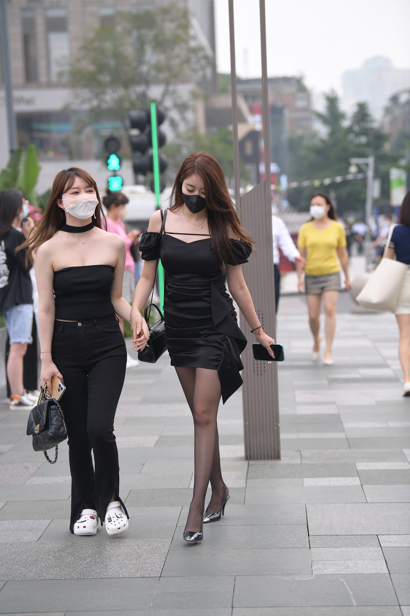 精选街拍作品 NO.2829 时尚黑色吊带裙[101P/213MB]插图3