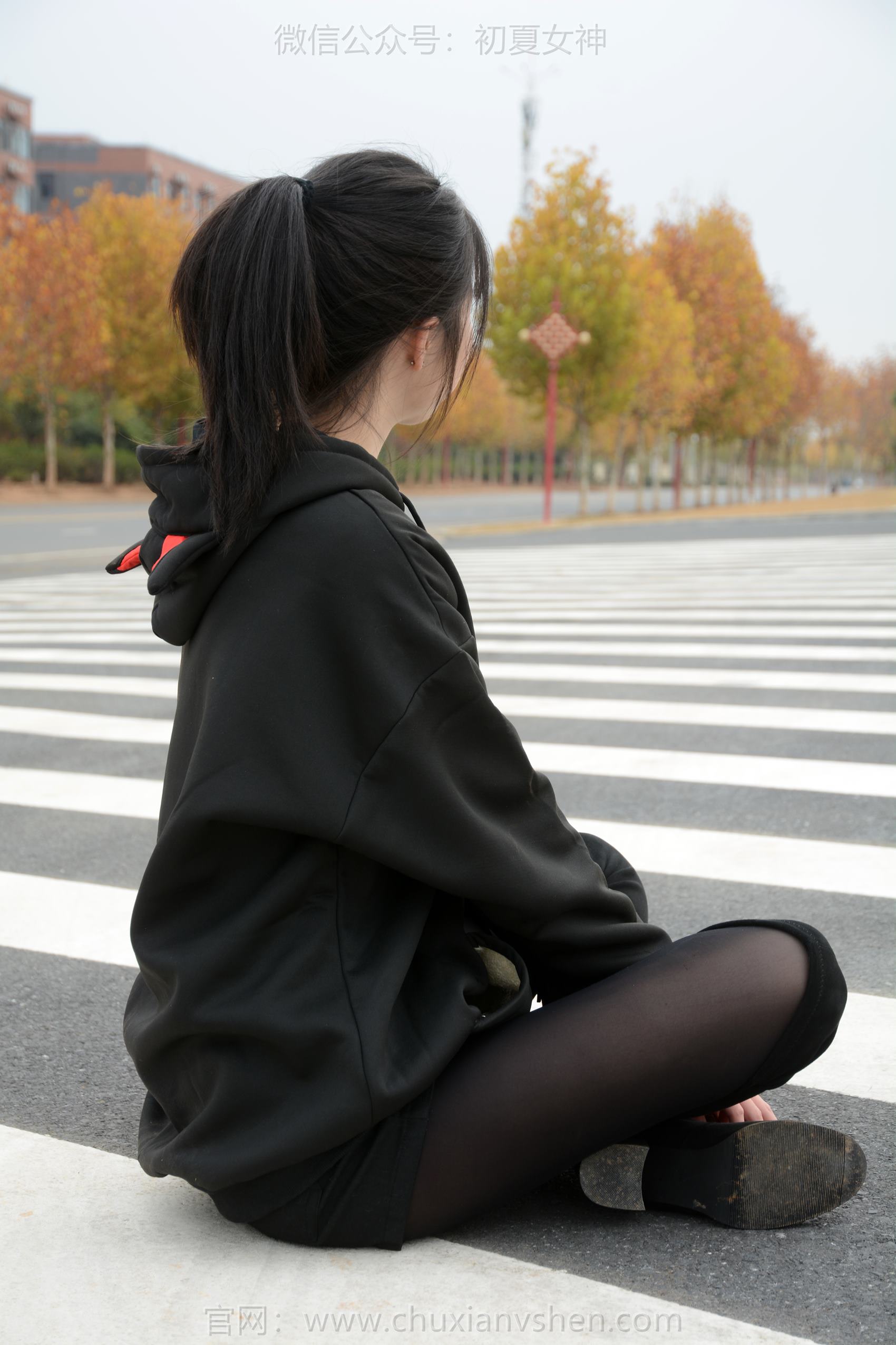 初夏女神 NO.132 安妮 浅看红枫[120P/1V/3.12GB]插图2