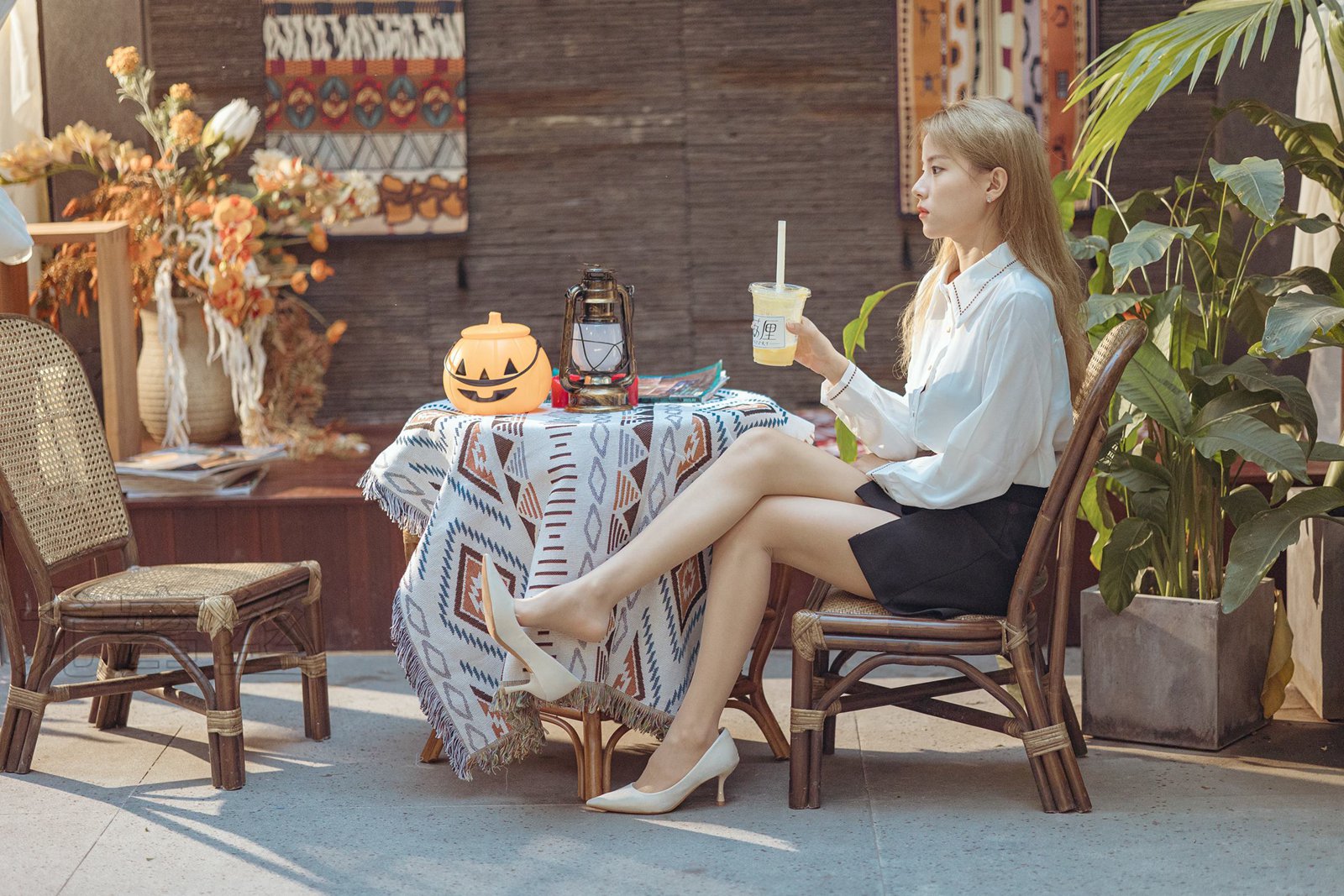 尤蜜丝 NO.085 穿搭推广展示图集[70P/1V/538MB]插图