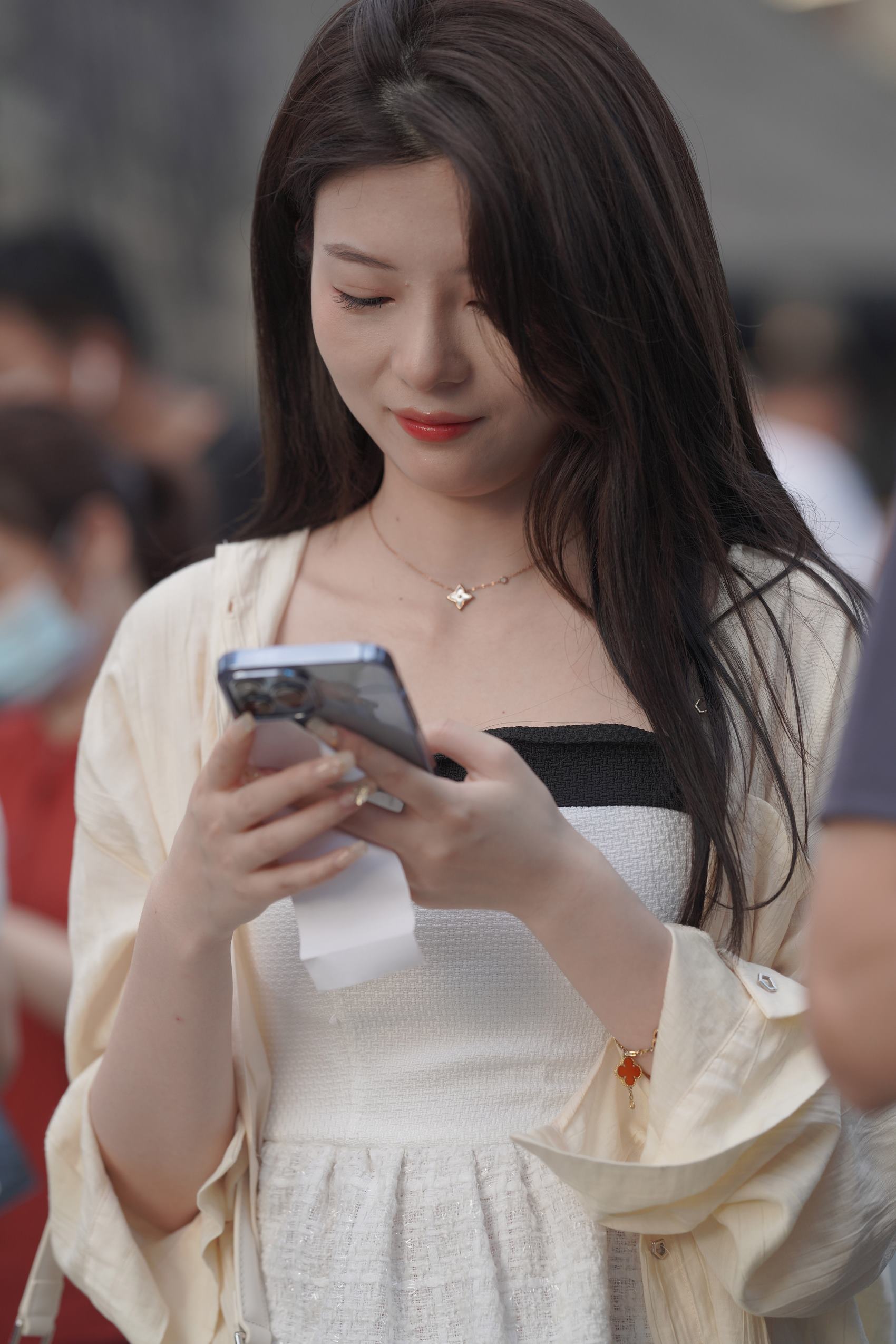 精选街拍作品 NO.2836 温婉甜美姑娘[70P/150MB]插图1