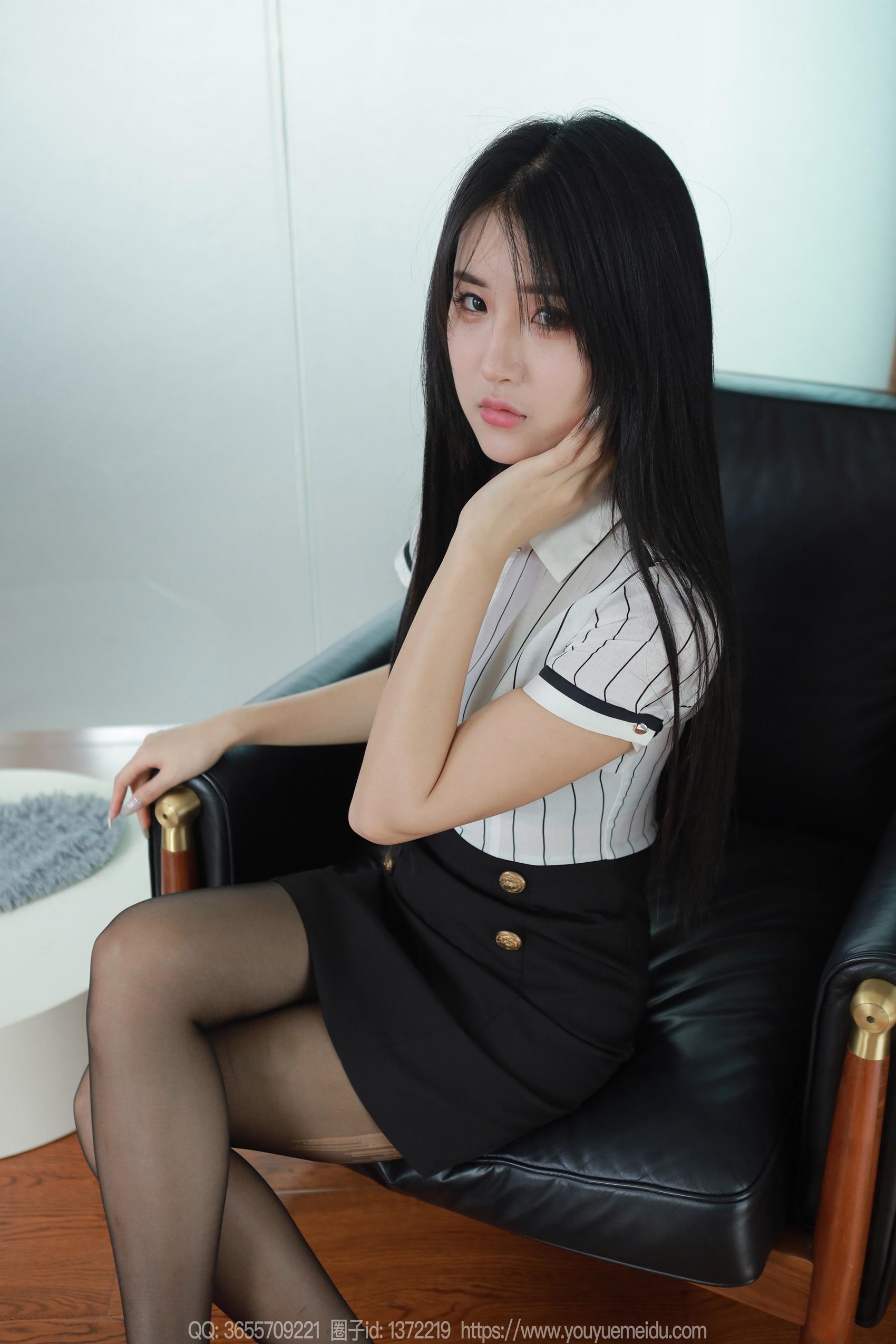 [IESS异思趣向] 2024.04.09 丝享家1711：小宝《竖条纹衬衫》[77P/62MB]插图1