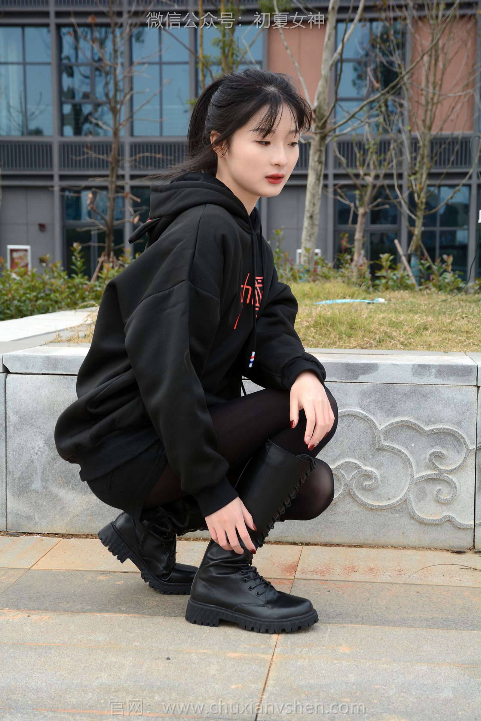 初夏女神 NO.132 安妮 浅看红枫[120P/1V/3.12GB]插图