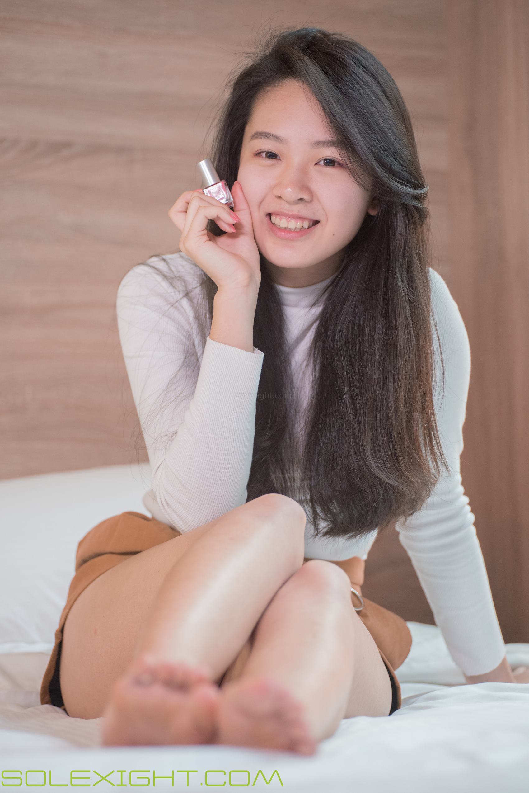 [台湾Solexight] NO.026 Fei（超高颜值 嘿丝 TK 涂润肤乳 挑高跟鞋 各种角度展示每足）[269P/1V/5.15GB]插图