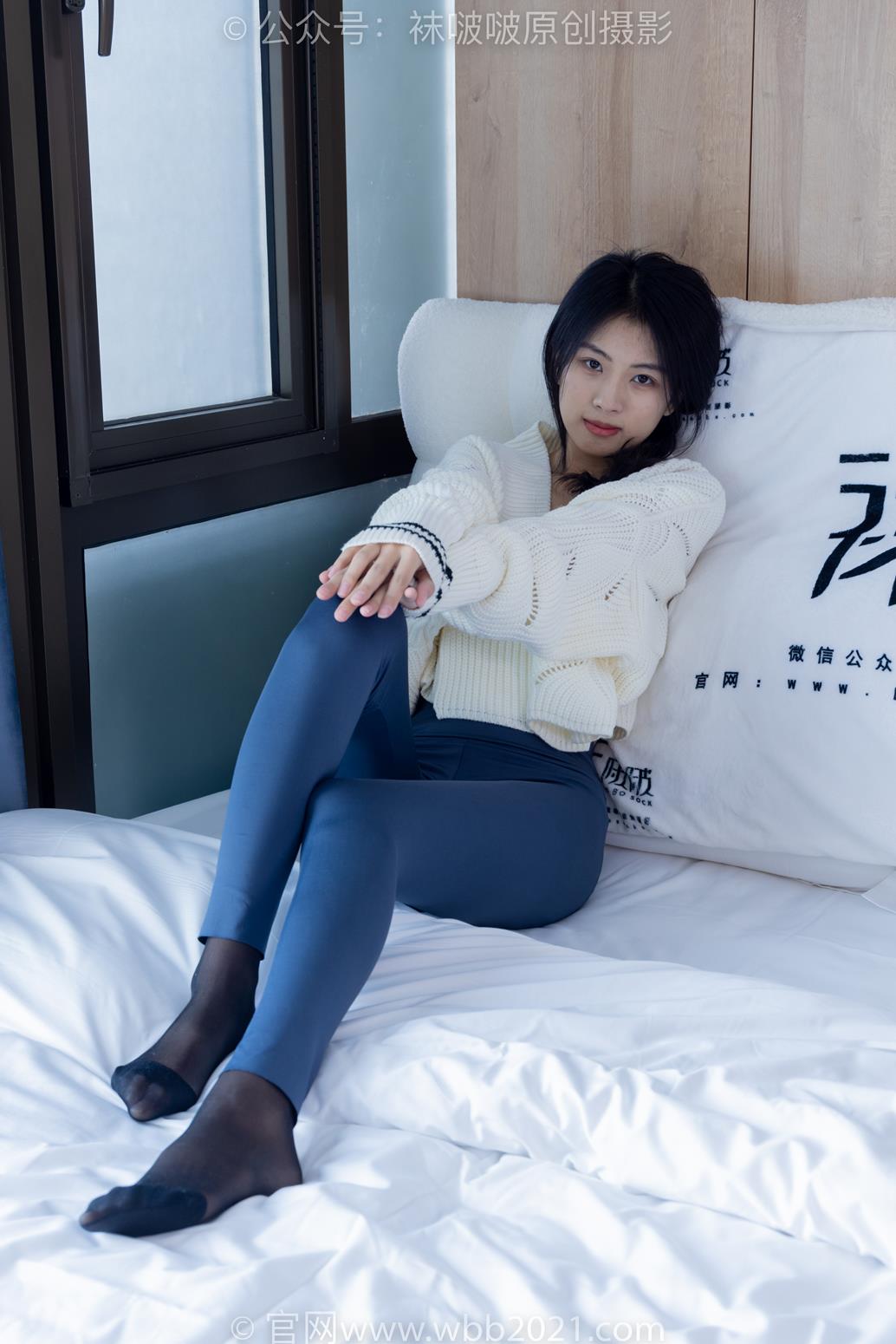 袜啵啵 389期花絮版 奶油长靴高跟凉鞋黑丝脚尖加固瑜伽裤库里丝裸足[190P/1V/7.96G]插图3