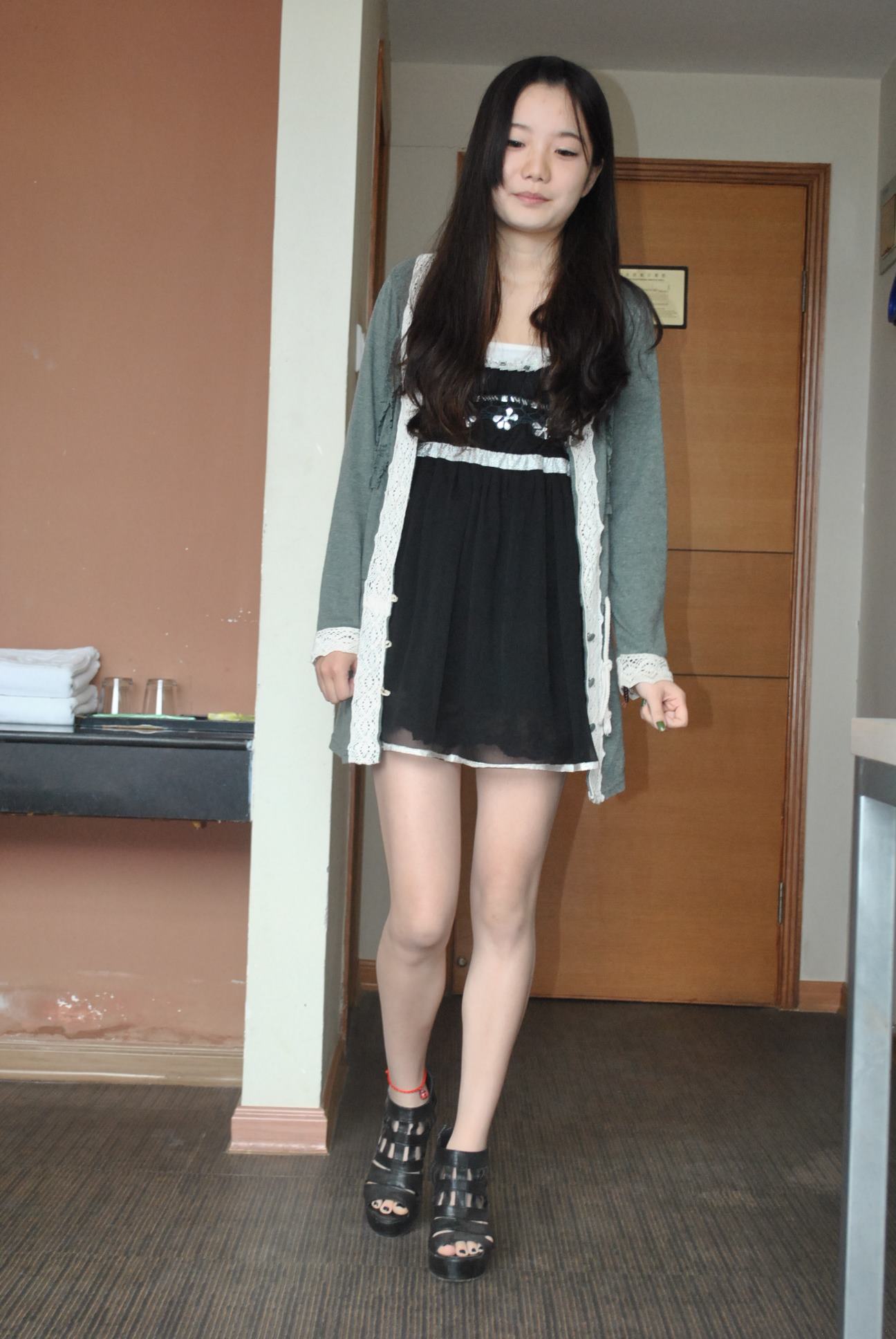 自由摄影 No.182 干净 柏嫩 黑甲 [50P/54MB]插图2