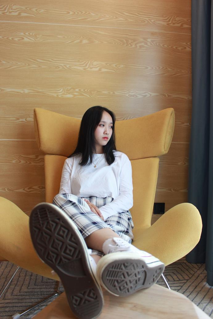 原创lucky三套衣服牛仔裤白裙帆布鞋白棉袜脚[709P/5V/4.71G]插图7