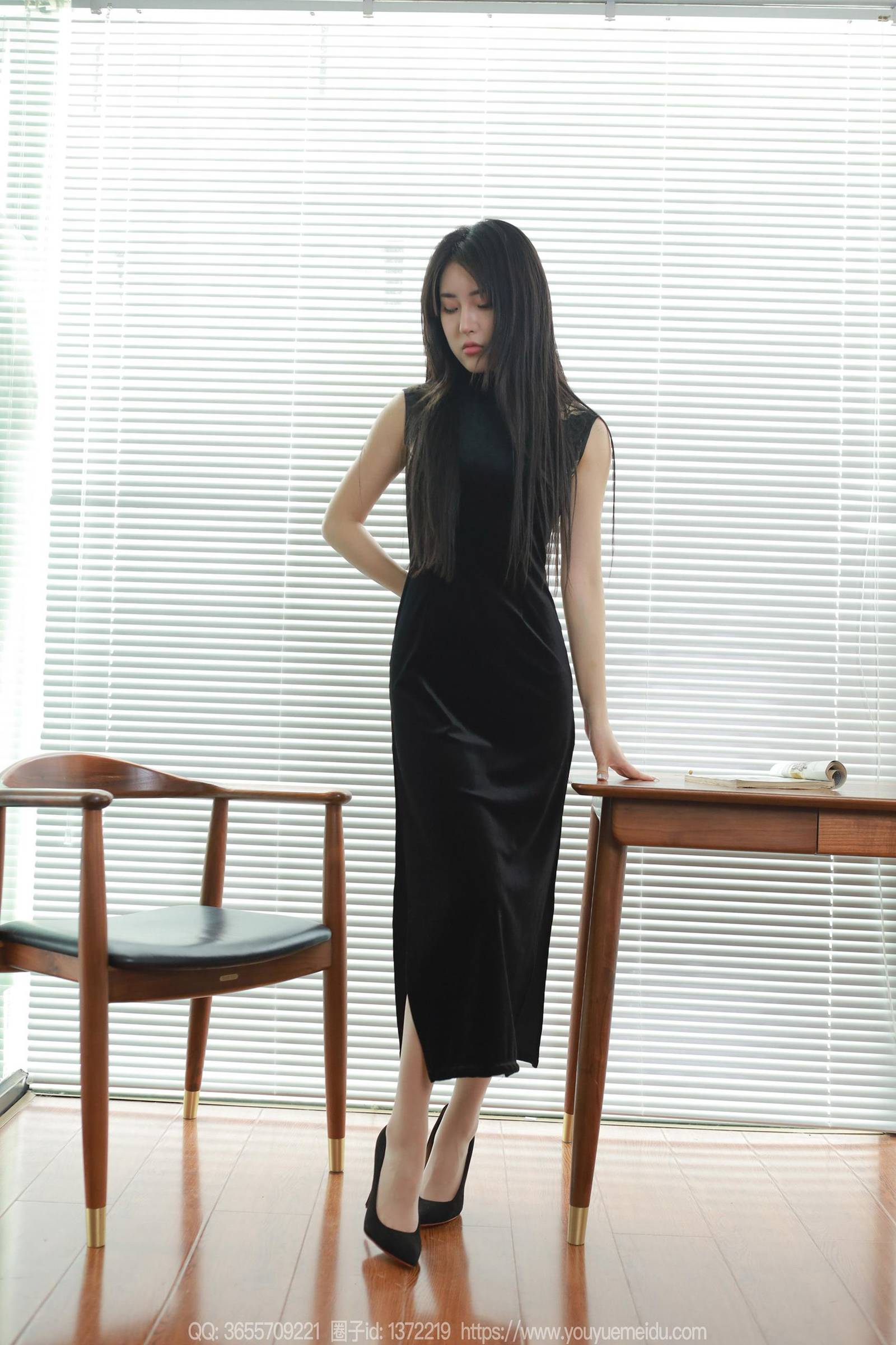 [IESS异思趣向] 2024.04.21 丝享家1721：小宝《黑长直》[86P/71MB]插图1