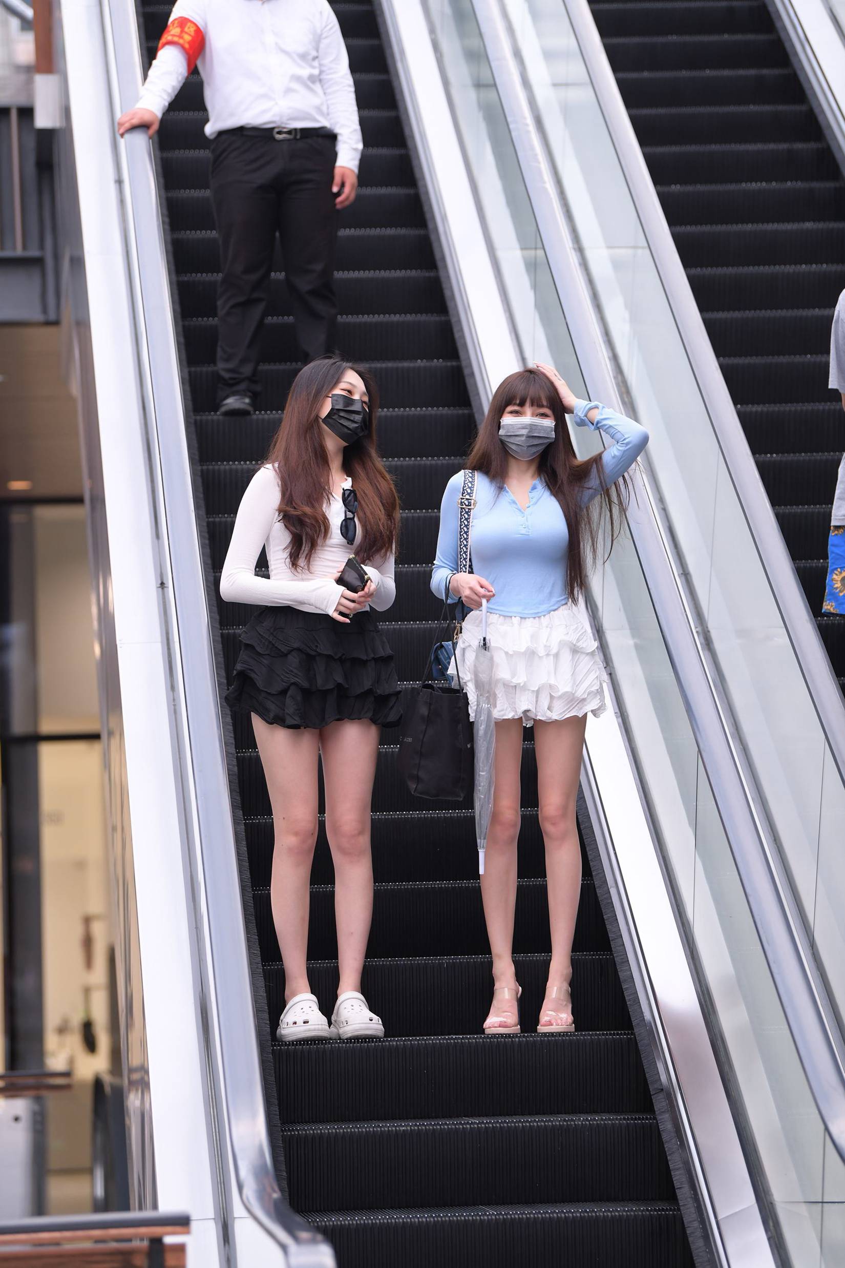 精选街拍作品 NO.3017 超短裙姐妹[97P/188MB]插图