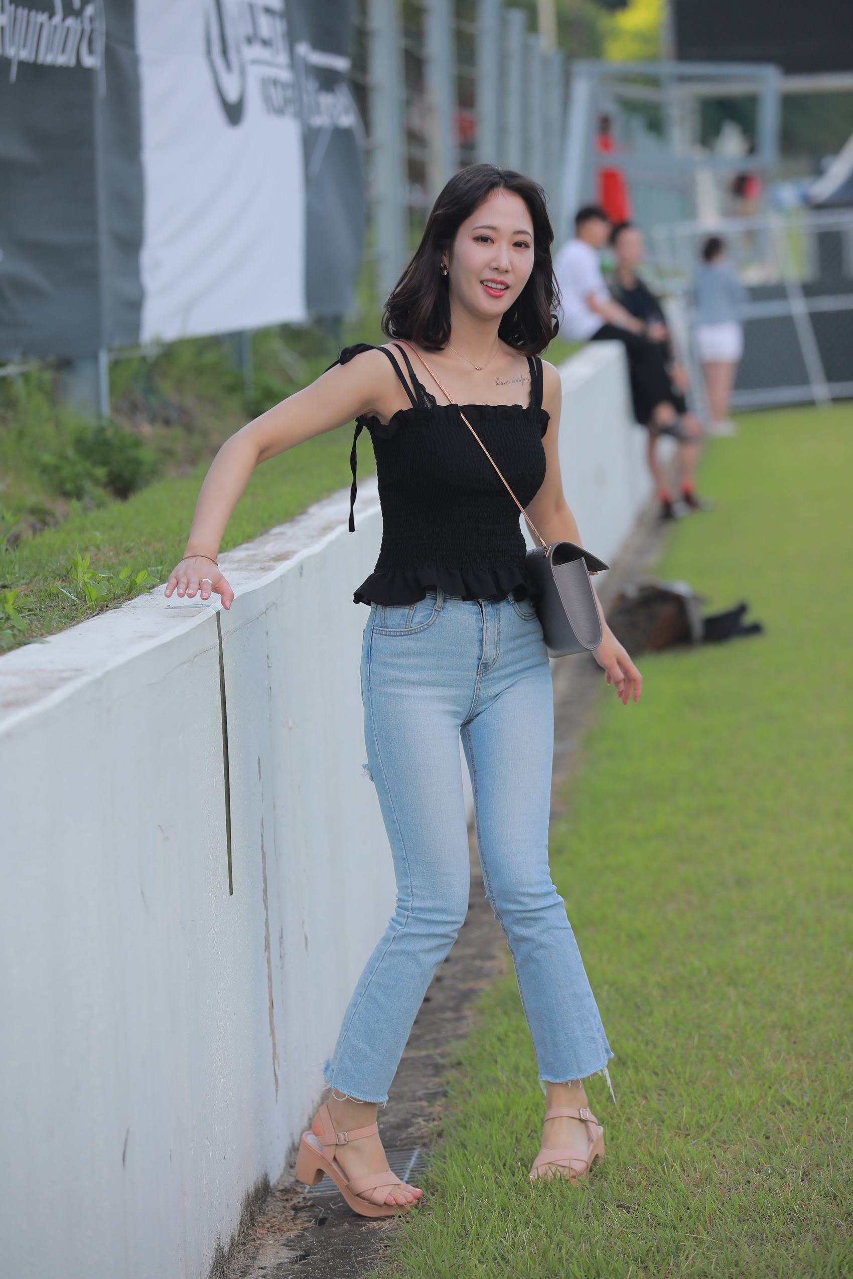 精选街拍作品 NO.2960 清秀迷人的模样[68P/91MB]插图1