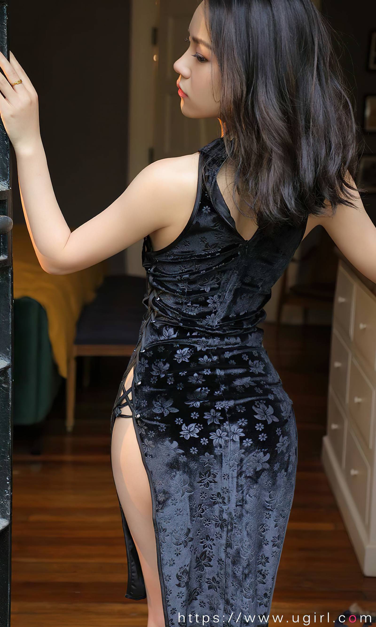 [爱犹物]2024 NO.2852 如烟如影 白衣校花[35P/87MB]插图3