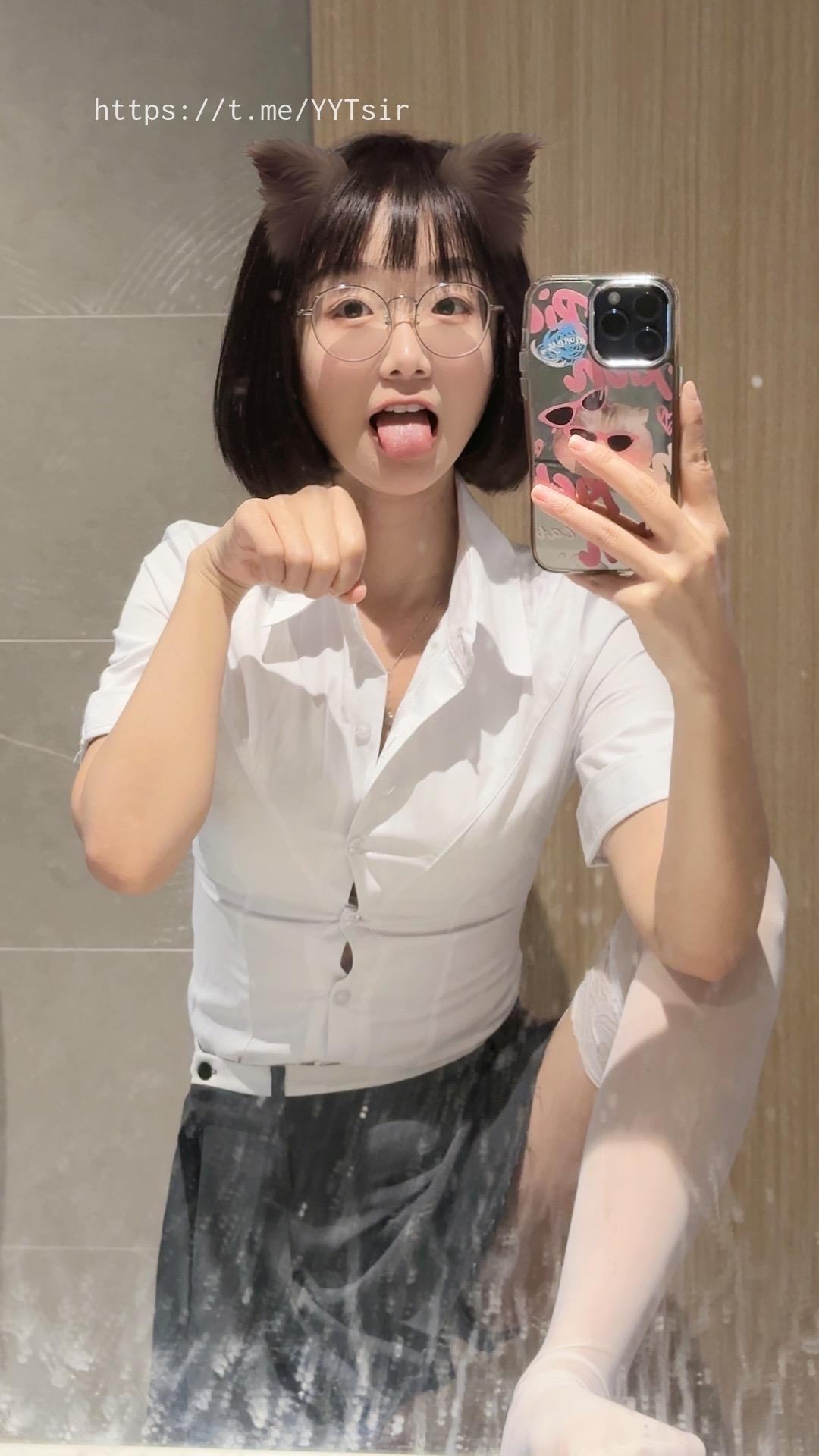 动漫博主@胜利的小生活微密圈系列 -嘉宾 -猫耳JK服 [5P/1V/7MB]插图