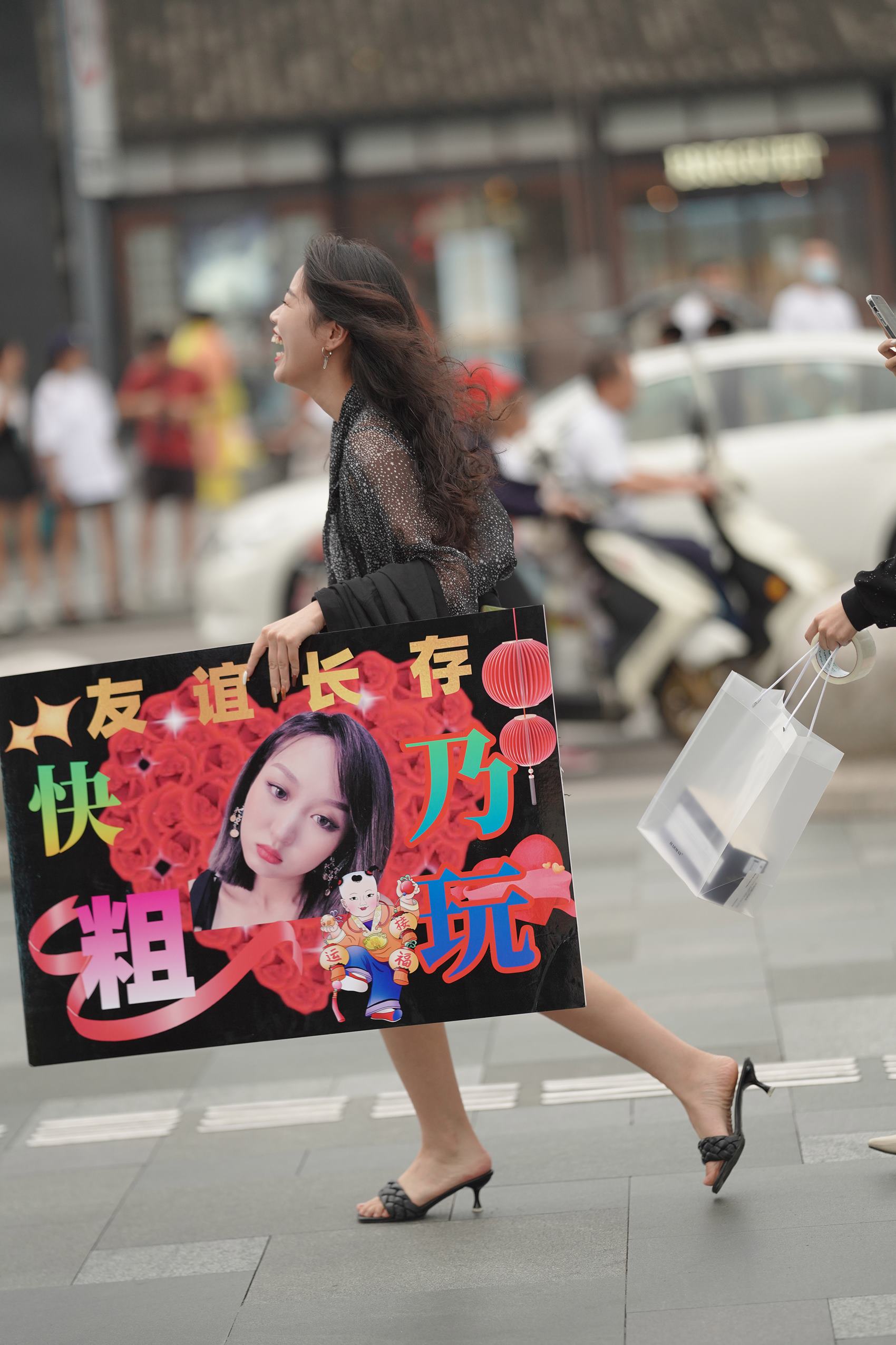 精选街拍作品 NO.2975 牛仔短裤笑开颜[108P/302MB]插图4