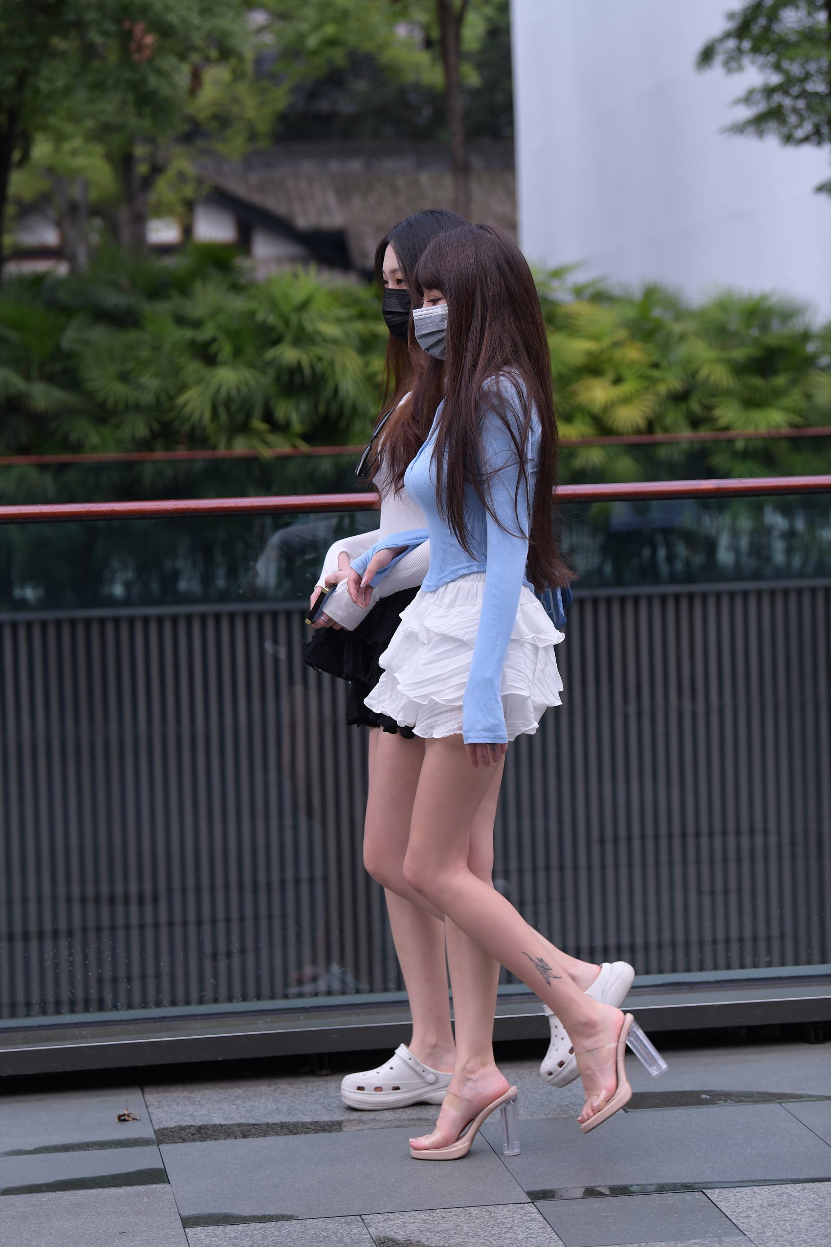 精选街拍作品 NO.3017 超短裙姐妹[97P/188MB]插图3