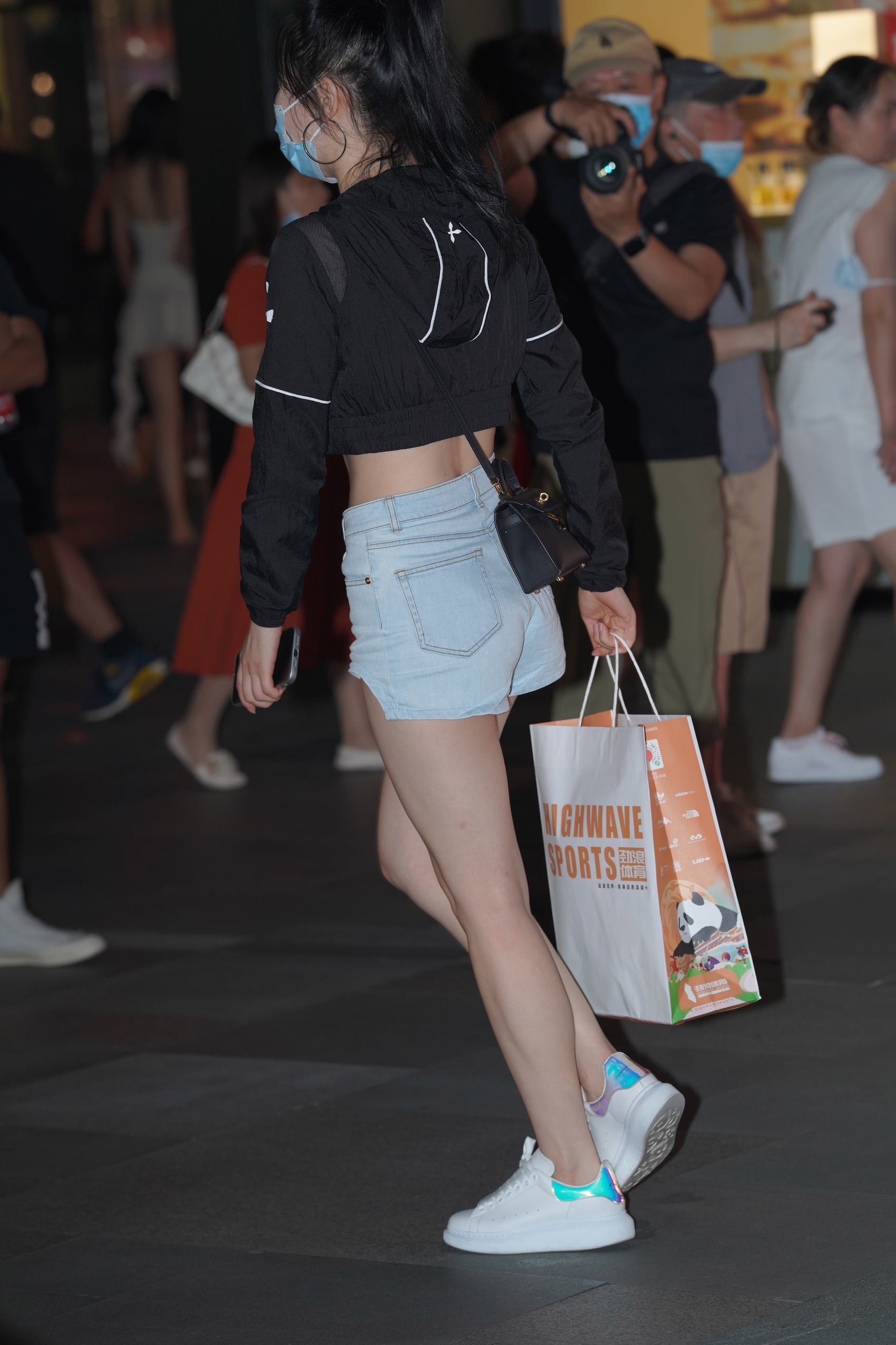 精选街拍作品 NO.2981 爱了,这牛仔短裤[82P/194MB]插图