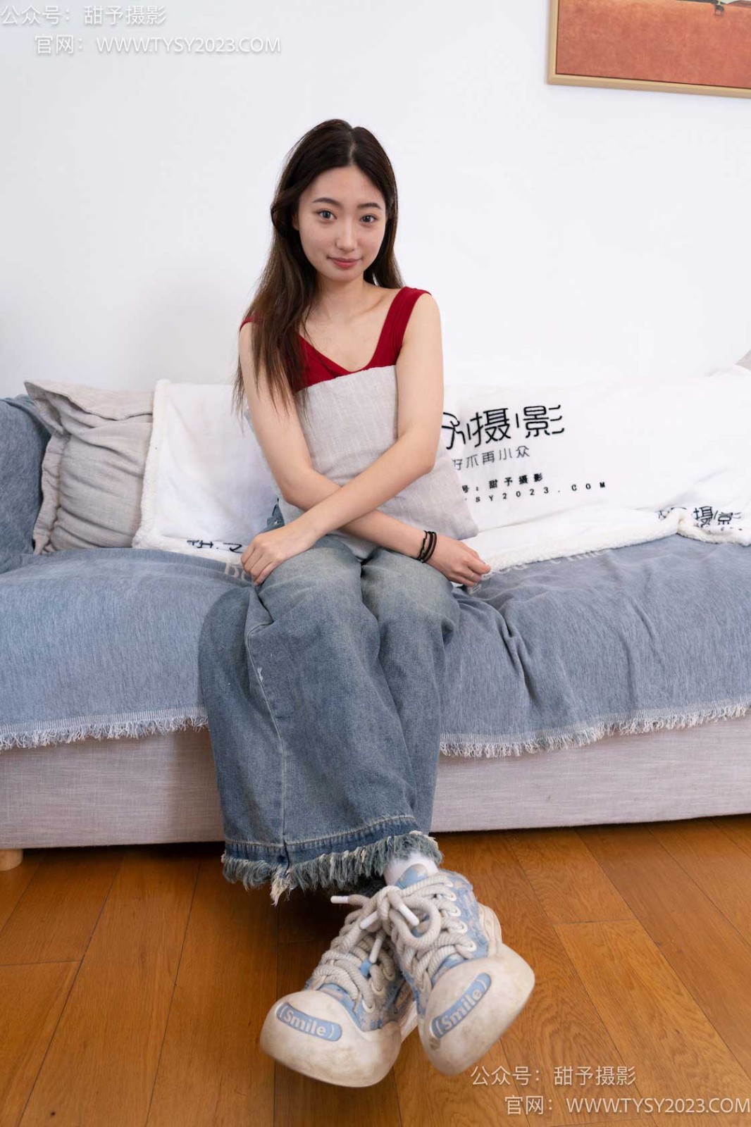 甜予摄影 NO.064 小云-帆布鞋、白棉袜、肉丝（脚尖加固款） [130P/2V/10.05GB]插图3