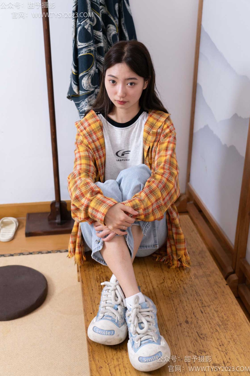 甜予摄影 NO.078 雪梨-帆布鞋、白棉袜、裸足[140P/2V/10.18GB]插图1