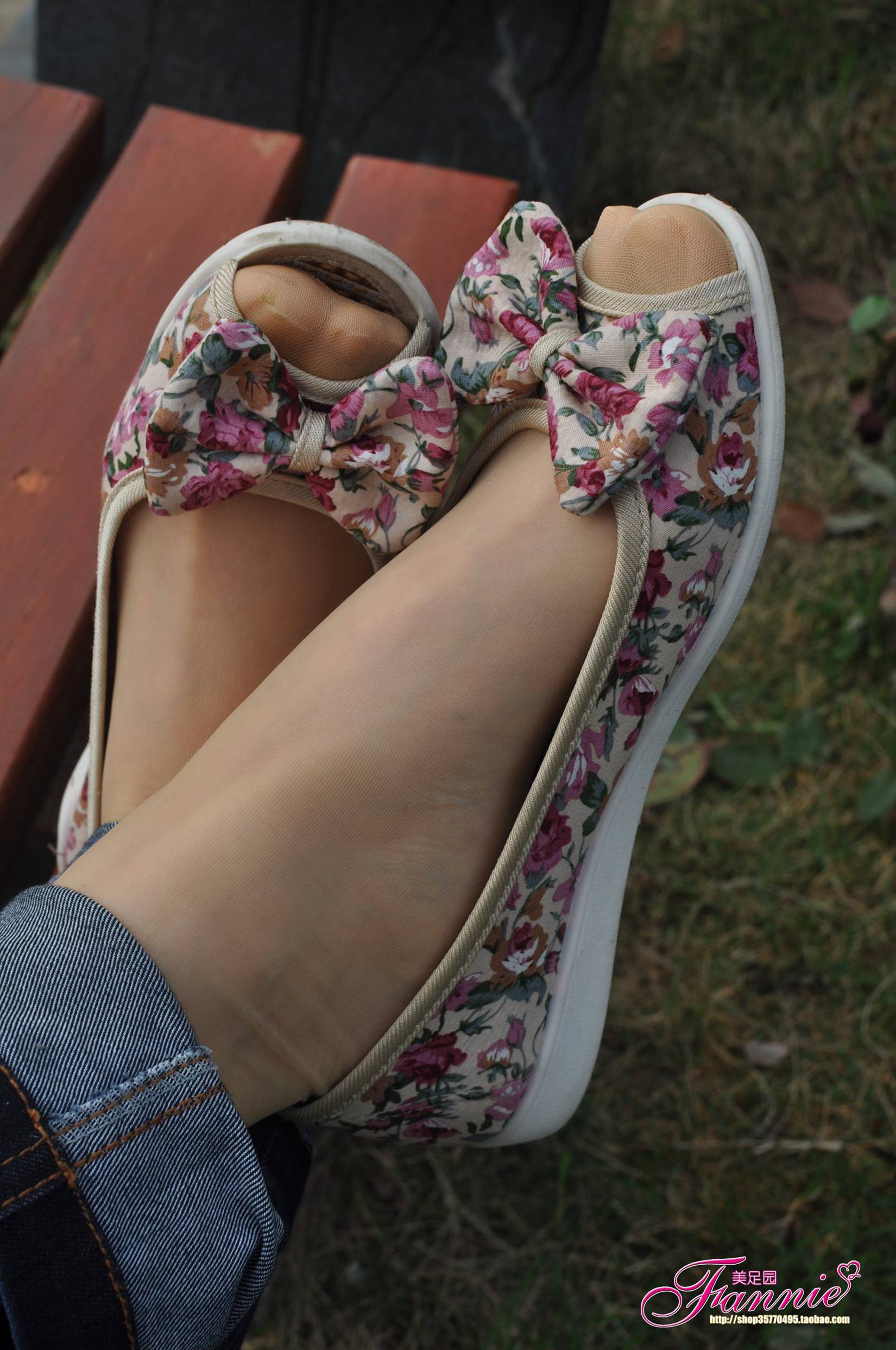 Fannie芬妮每足园 No.514 行在深秋 丝族1[39P/90MB]插图1