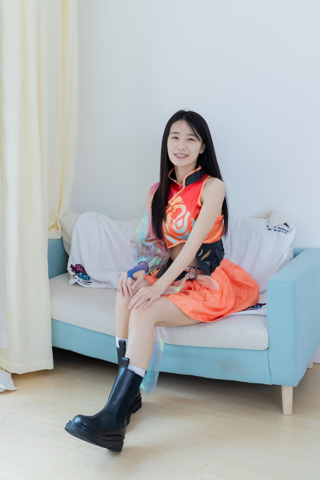 勿恋传媒 个人定制 菜菜马丁靴白棉袜脚[156P/1V/4.41G]插图5