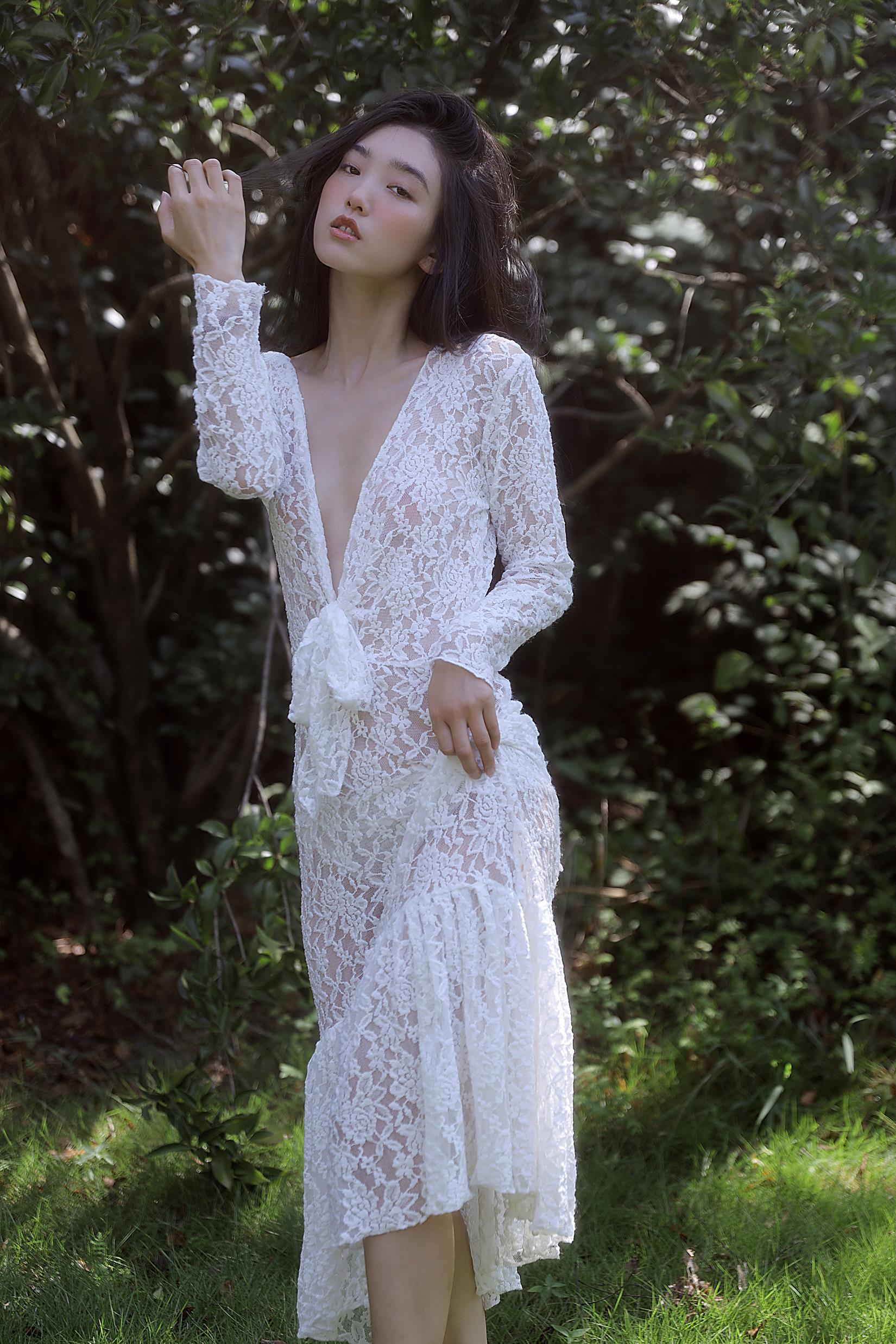 [YITUYU艺图语]2022.10.28 白色 海角的郭荣[23+1P/469MB]插图1