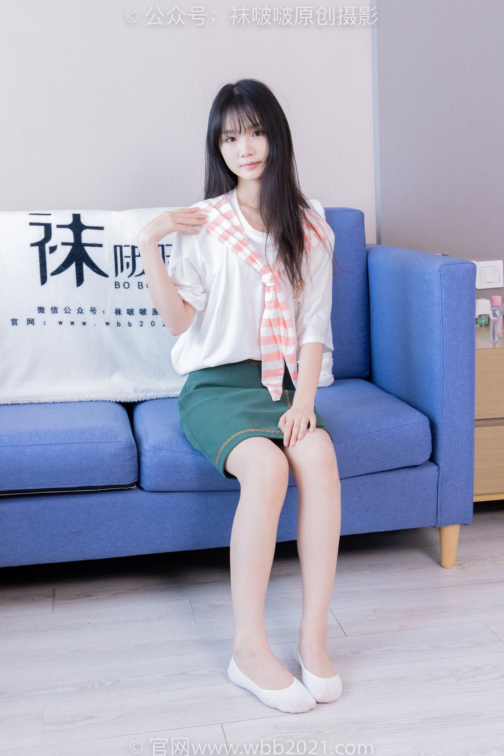 [BoBoSocks袜啵啵]NO.394 甜甜圈-运动鞋、白船袜、裸足、裸足[140P/1V/6.78GB]插图1