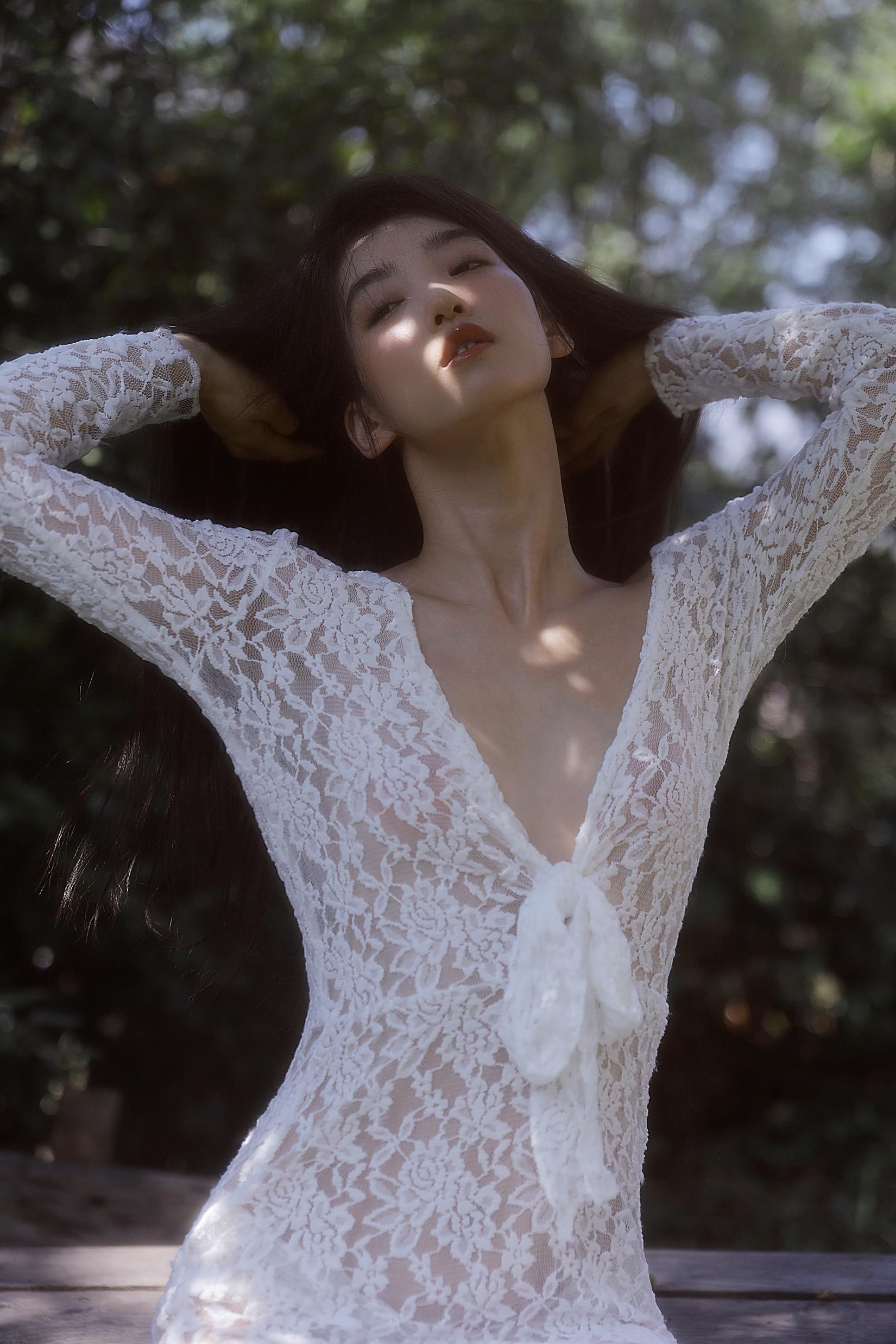 [YITUYU艺图语]2022.10.28 白色 海角的郭荣[23+1P/469MB]插图2