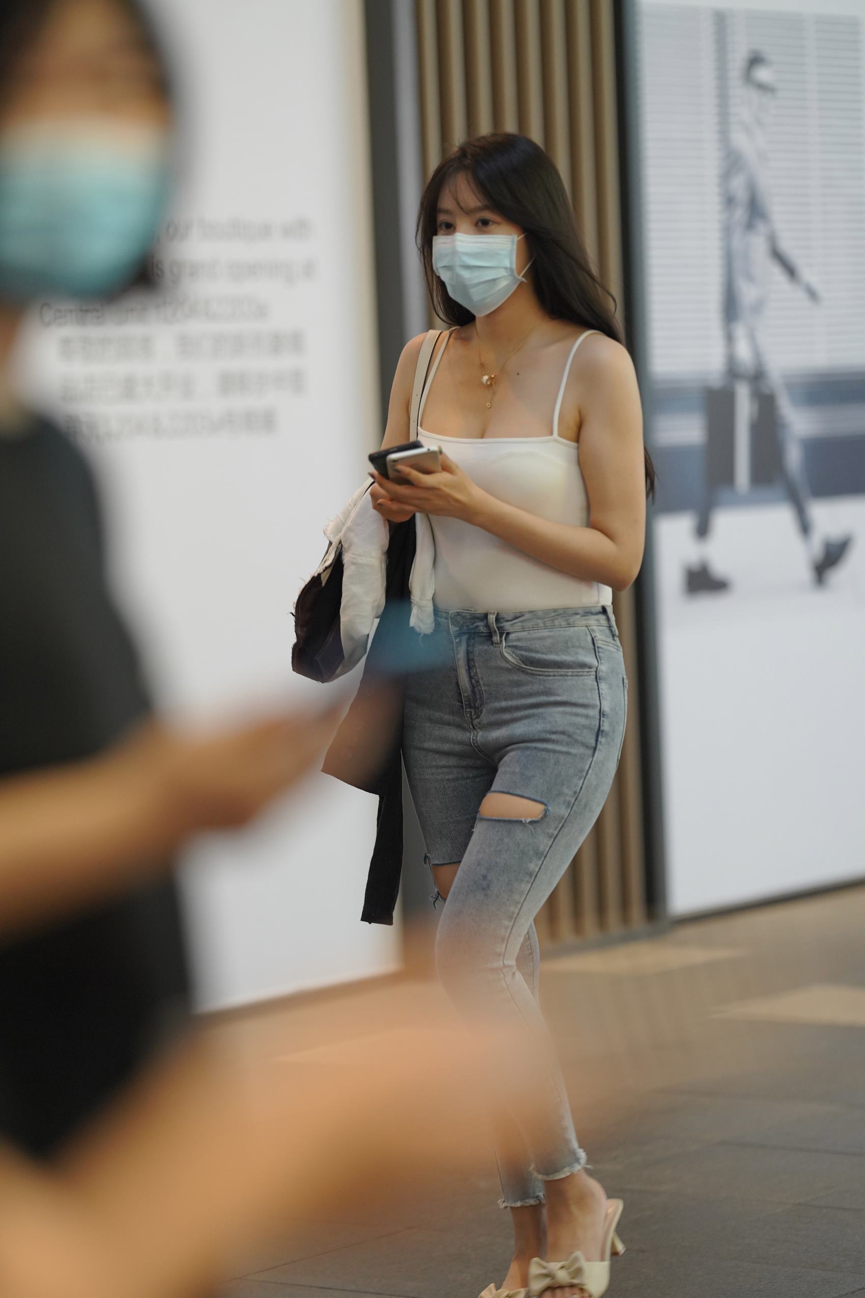 精选街拍作品 NO.3029 牛仔裤美臀好身材[55P/170MB]插图1