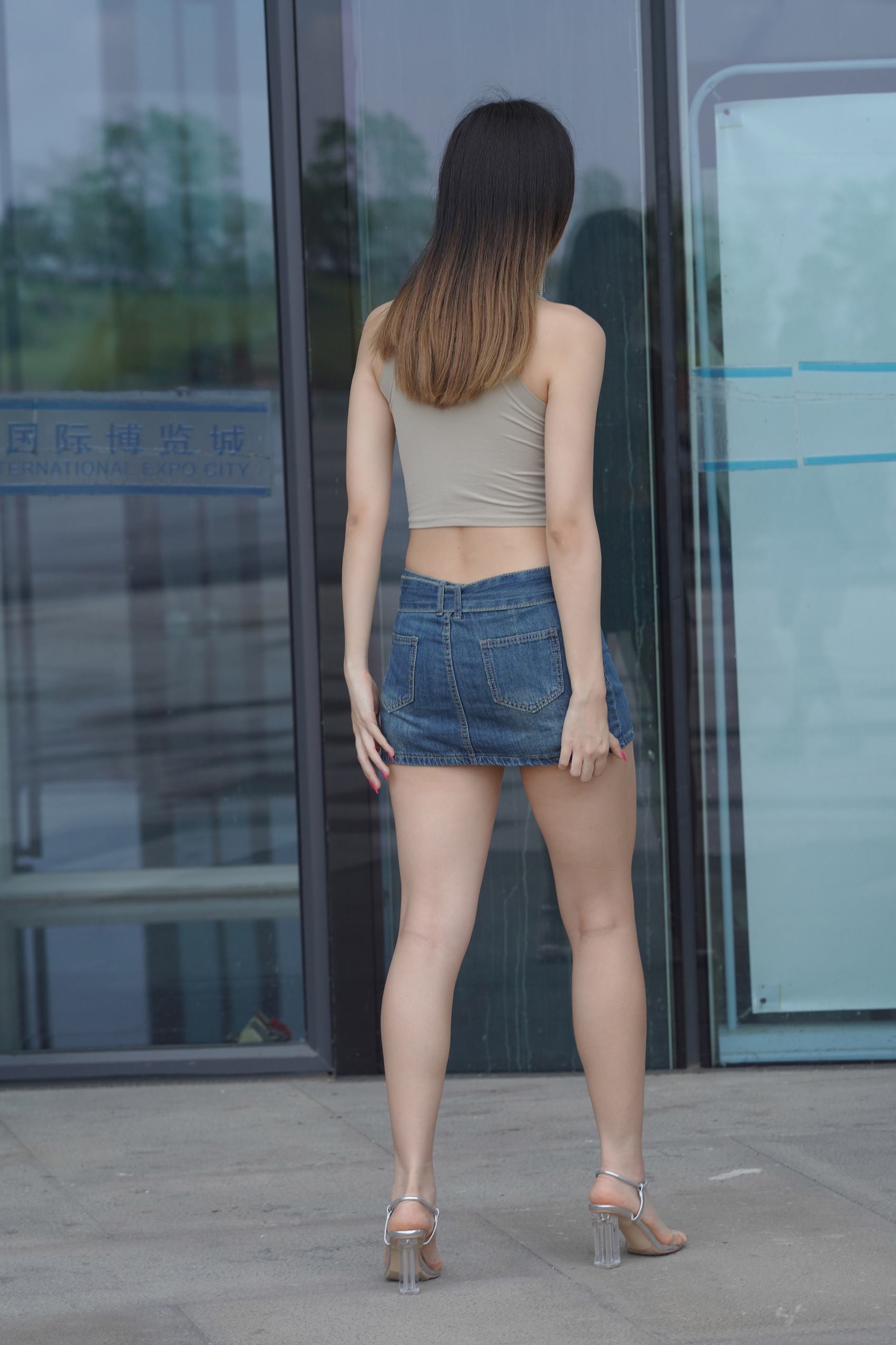 精选街拍作品 NO.3628 蓝色短裙小蛮腰凉高[139P/323MB]插图3