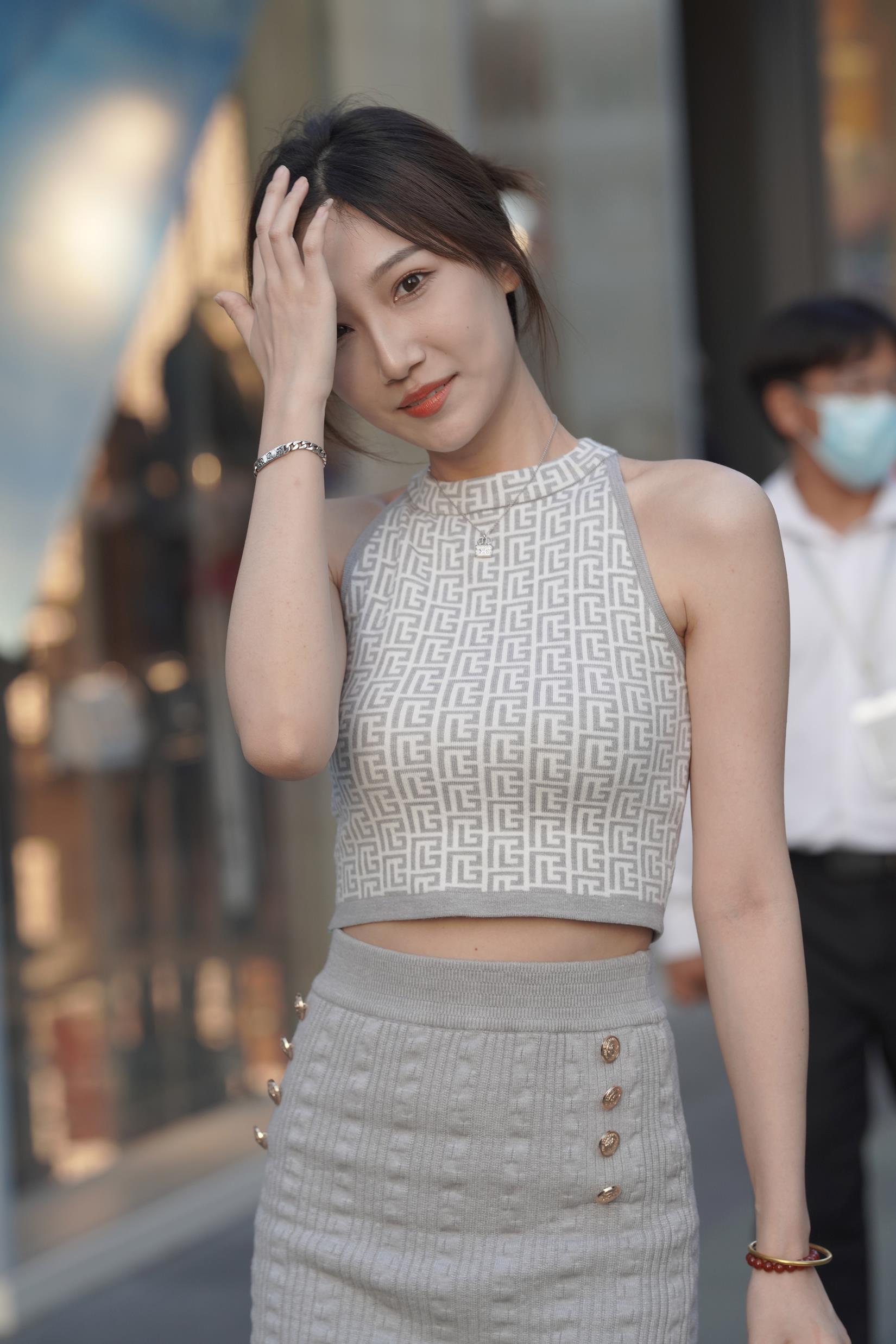 精选街拍作品 NO.3664 包屯裙小可爱[111P/251MB]插图3