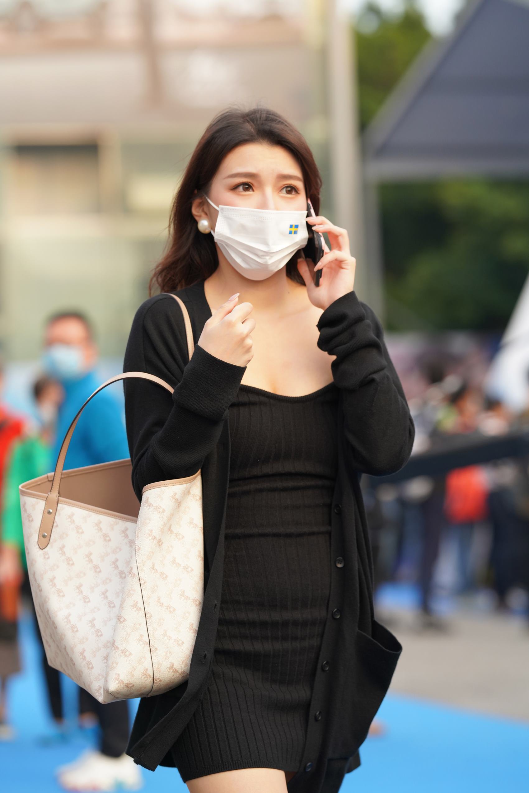 精选街拍作品 NO.3655 黑色仅身包屯裙凉高[97P/168MB]插图3