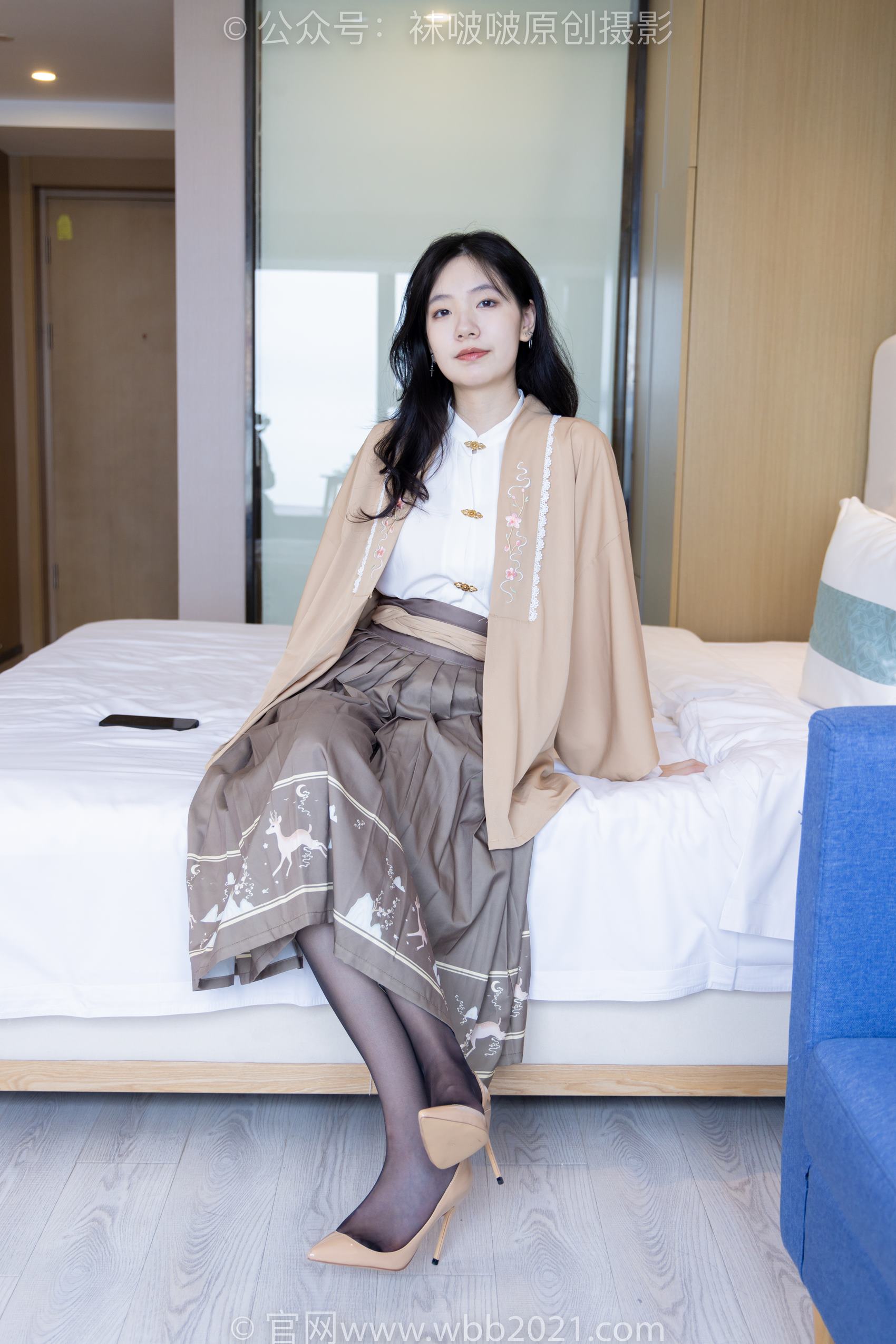 [BoBoSocks袜啵啵]NO.387 小甜豆-两双高跟鞋、黑丝、肉丝[145P/1V/6.28GB]插图5