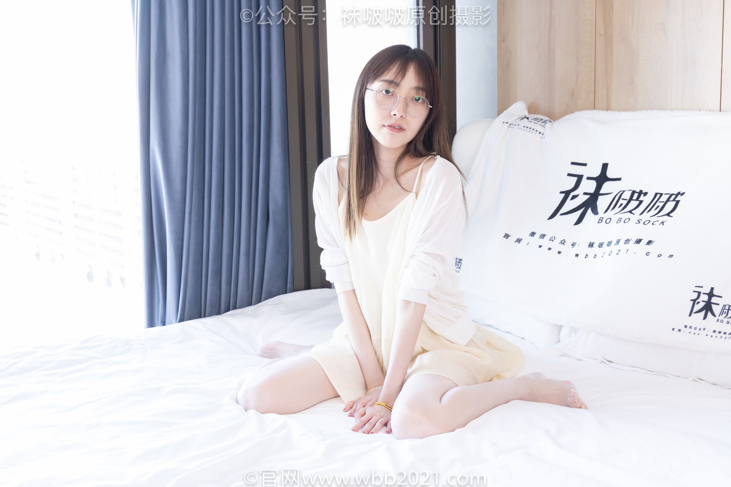 [BoBoSocks袜啵啵]NO.391 稚予-两双高跟鞋、肉丝、油亮白丝、裸足[145P/1V/6.56GB]插图4