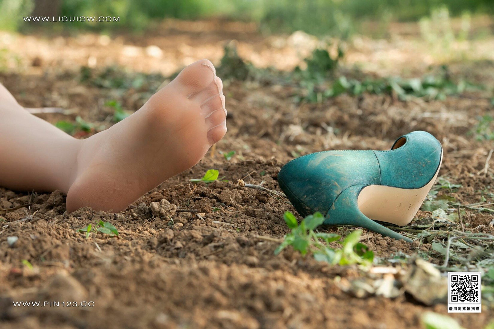 [Ligui丽柜] 2024.07.12《甜甜户外美束-会员定制》甜甜 [60P/124MB]插图2