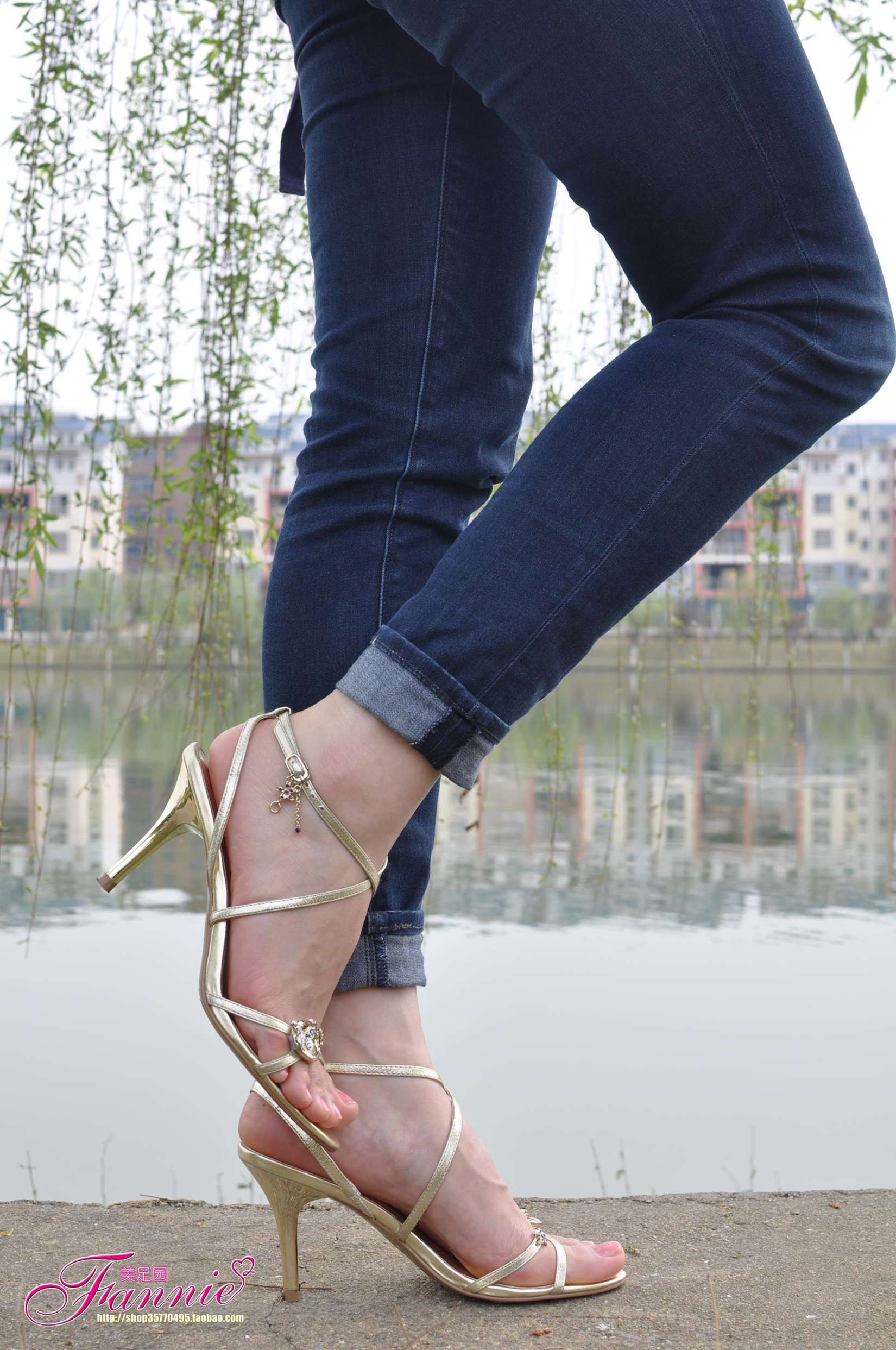 Fannie芬妮每足园 No.543 杨柳弄春柔 金色旋律[61P/170MB]插图3