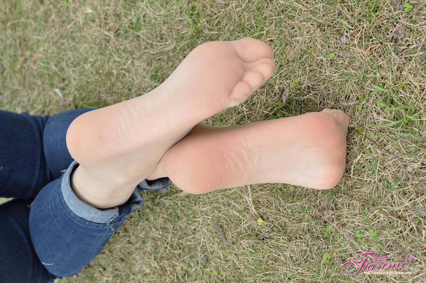 Fannie芬妮每足园 No.547 野草闲花蓬春生 极致高跟肉丝[72P/199MB]插图