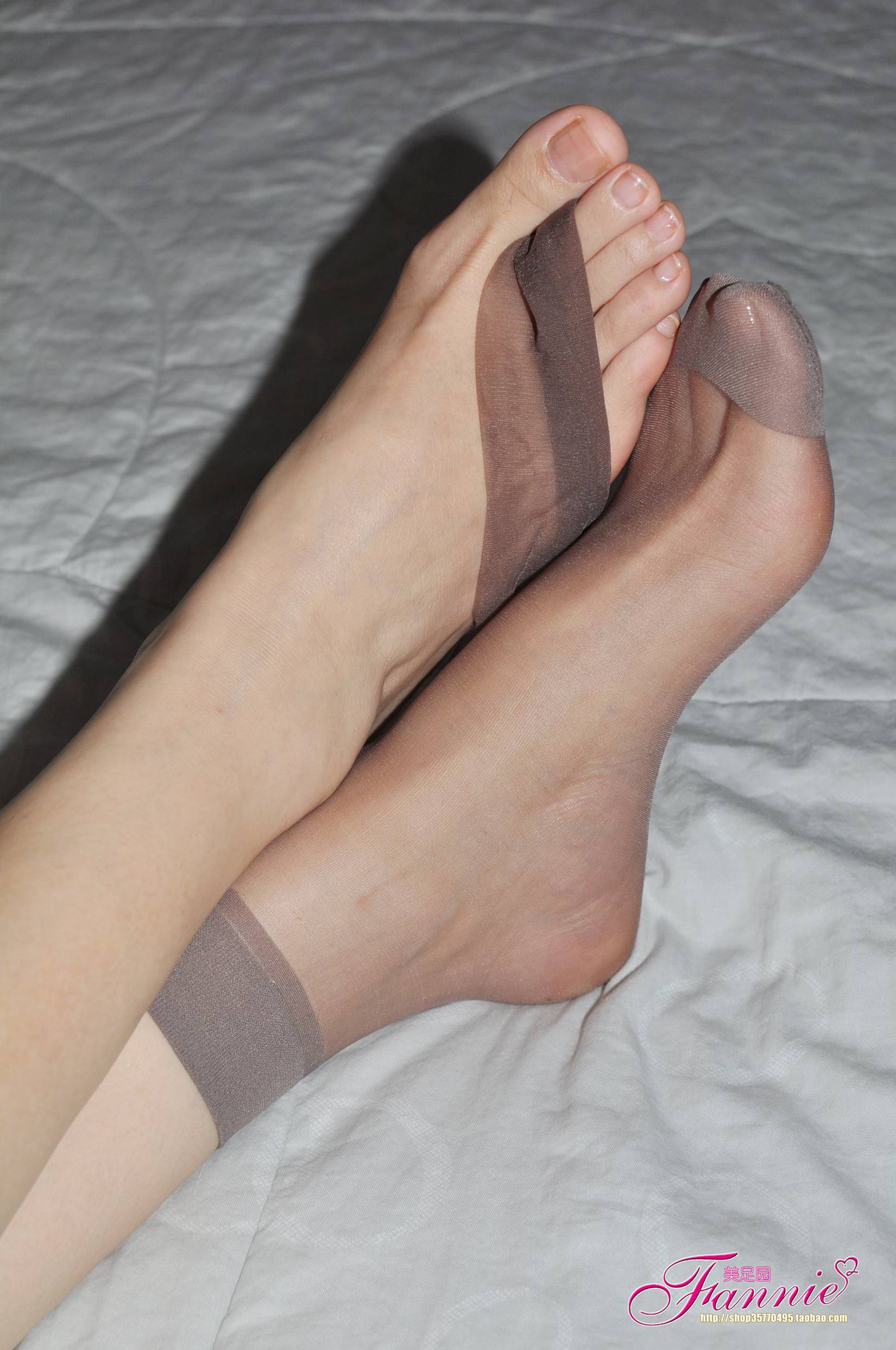 Fannie芬妮每足园 No.527 休闲时光 黑色船袜短灰丝[75P/196MB]插图3