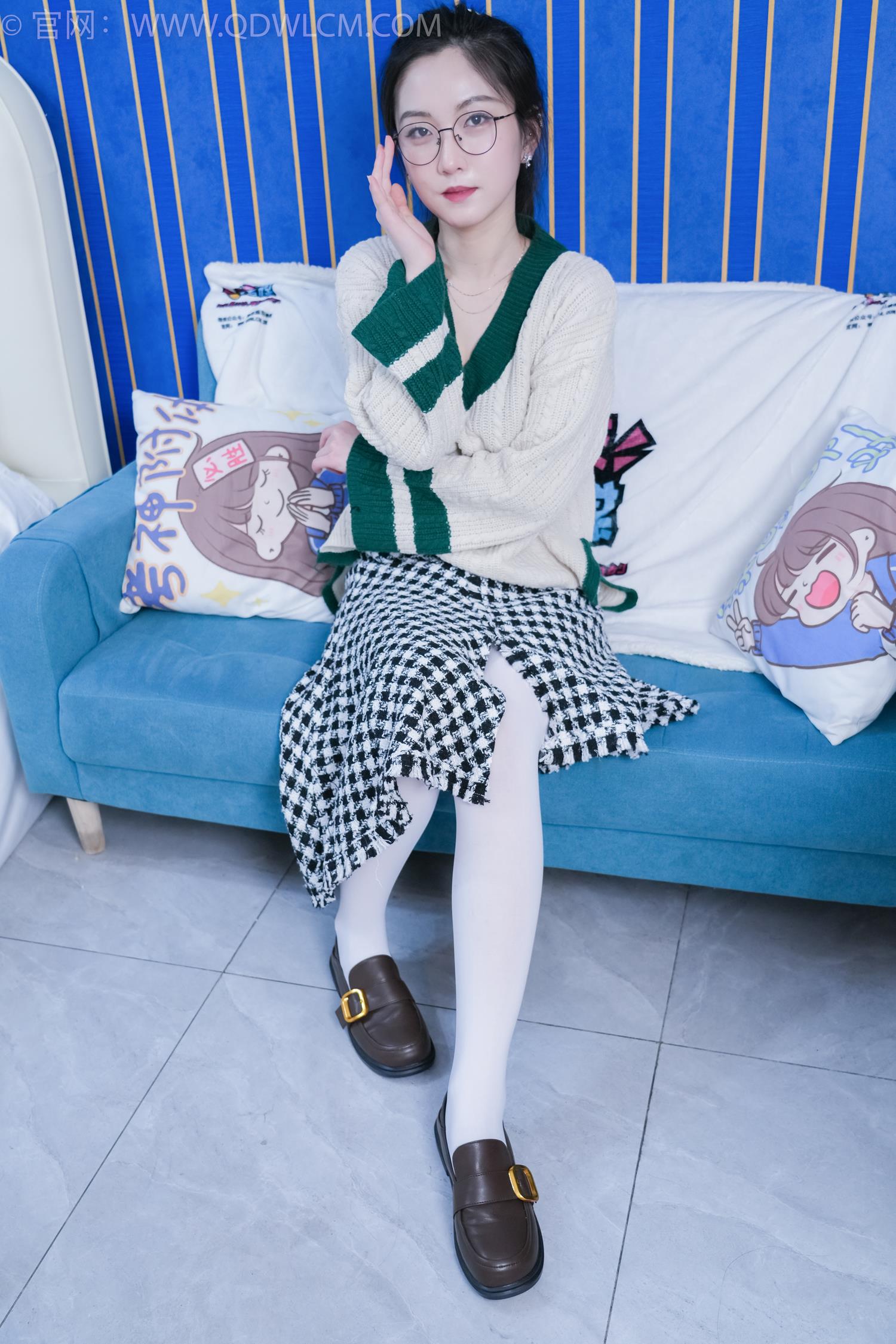 勿恋传媒 NO.2020 川川-快乐简单[150P/1V/5.57GB]插图1