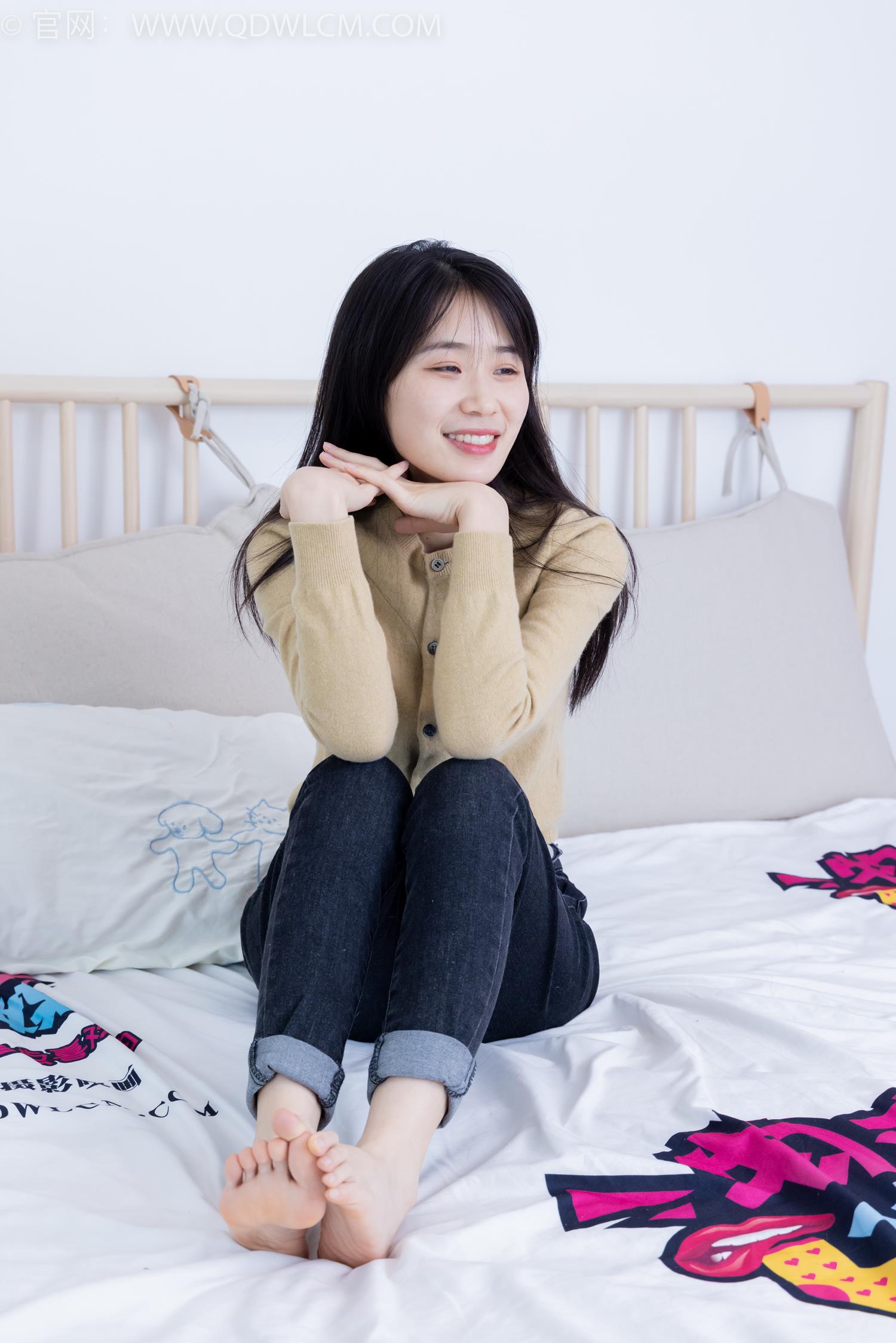 勿恋传媒 NO.2033 菜菜-熟悉的面孔[160P/1V/4.89GB]插图3