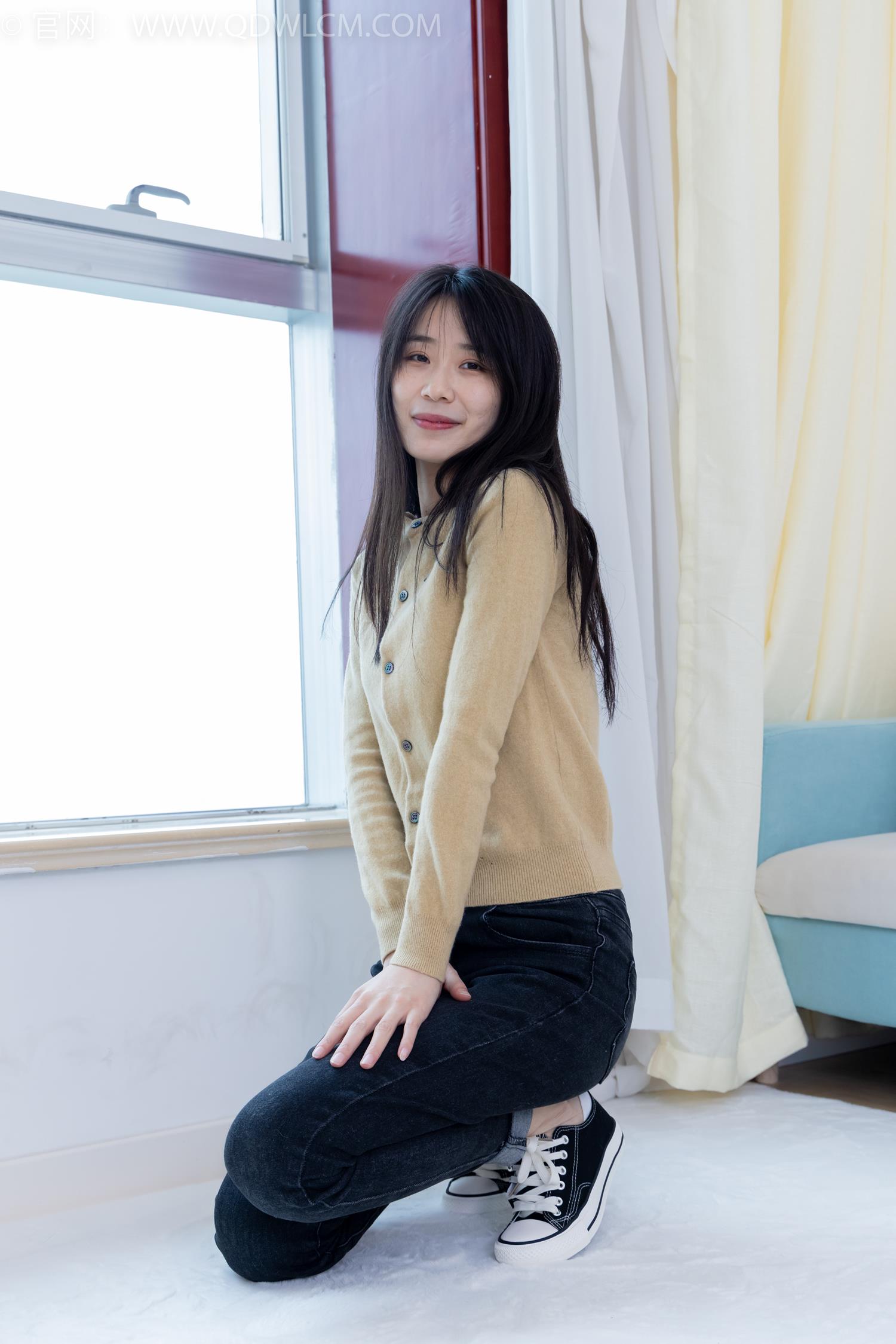 勿恋传媒 NO.2033 菜菜-熟悉的面孔[160P/1V/4.89GB]插图4