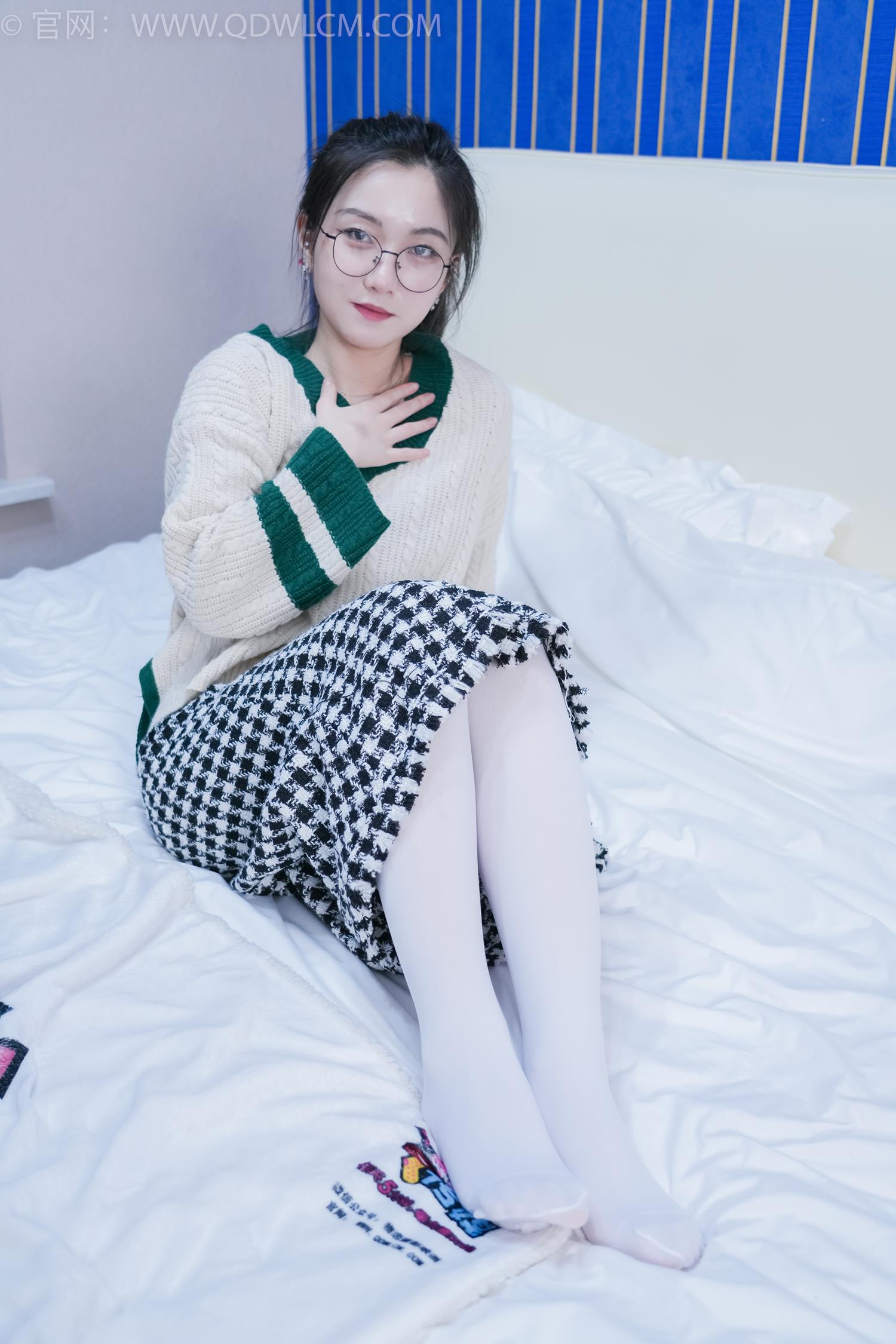 勿恋传媒 NO.2020 川川-快乐简单[150P/1V/5.57GB]插图5