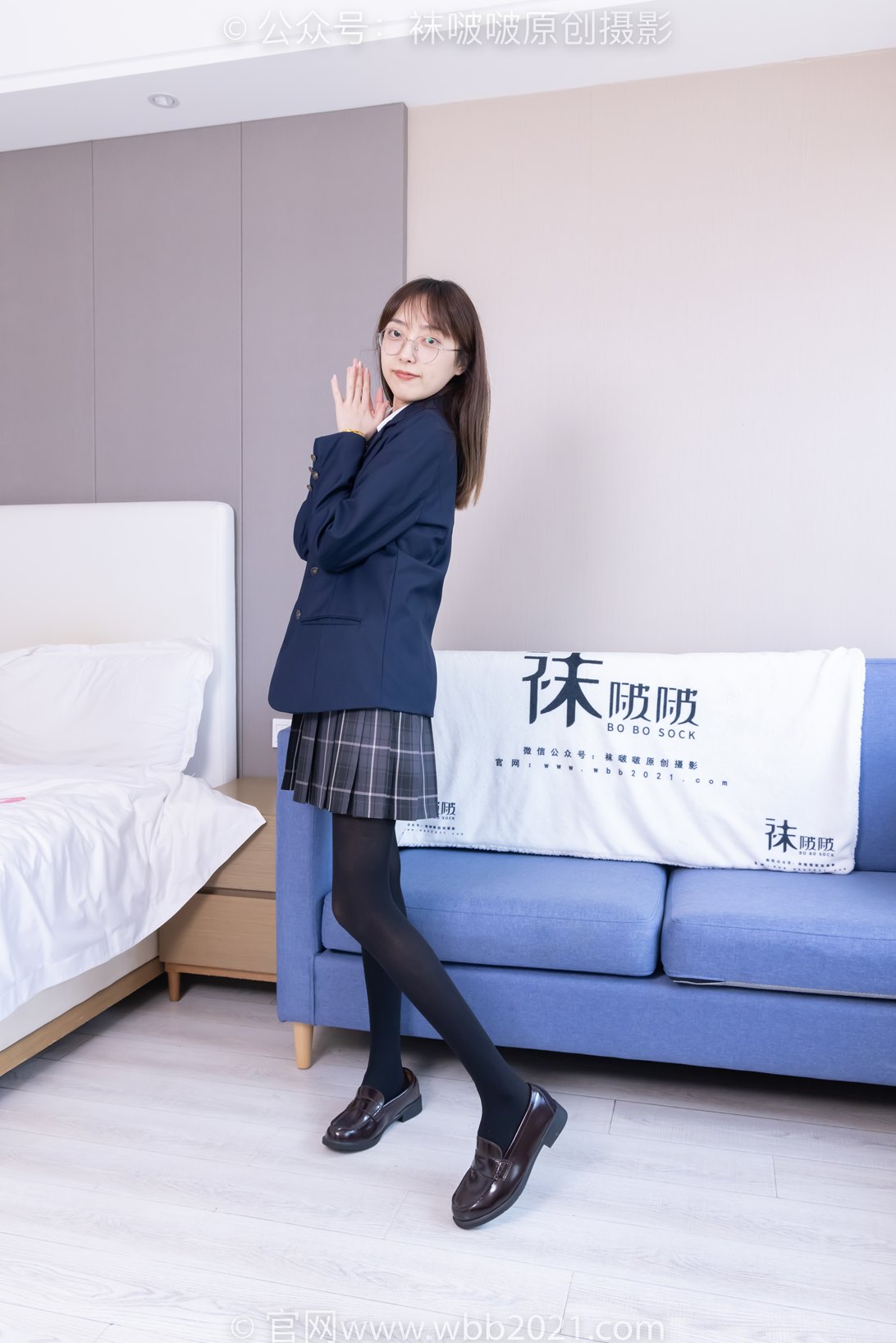 袜啵啵432期：稚予-皮鞋、厚黑丝、jk至服超长花絮30分钟 [185P/1V/6.81G]插图1