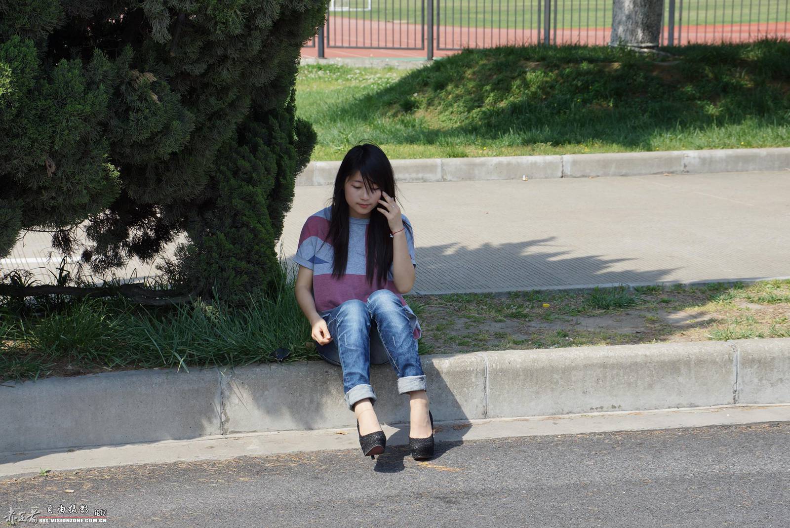 自由摄影 No.269 如此淡定的玩弄着自己的丝族 [53P/172MB]插图1