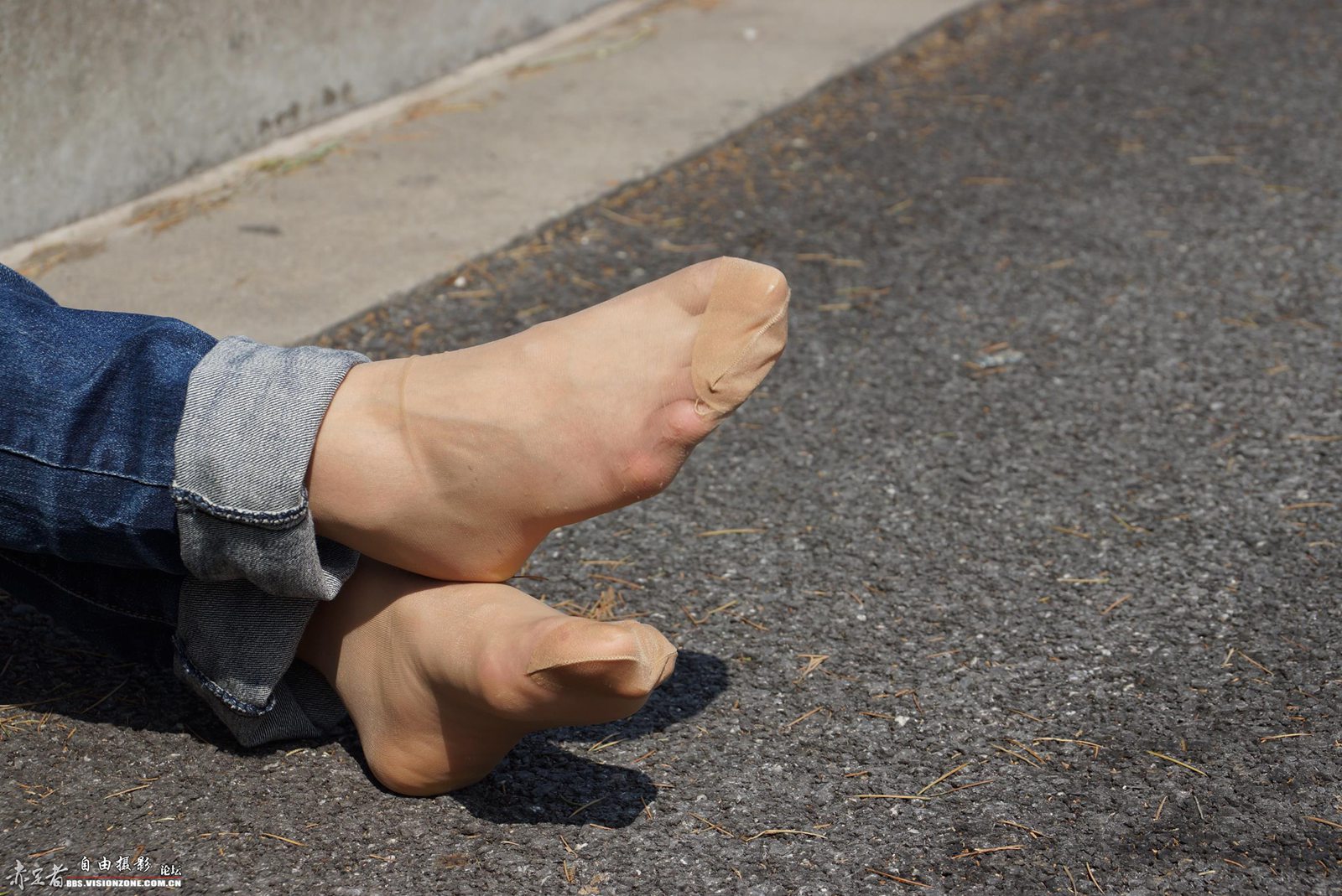 自由摄影 No.269 如此淡定的玩弄着自己的丝族 [53P/172MB]插图