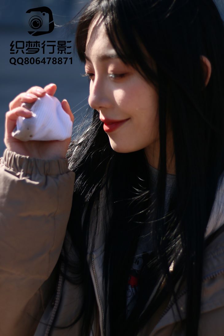 织梦映像 罗袜生尘完整版商业街外景帆布鞋，裸足[278P/1V/7.52G]插图2